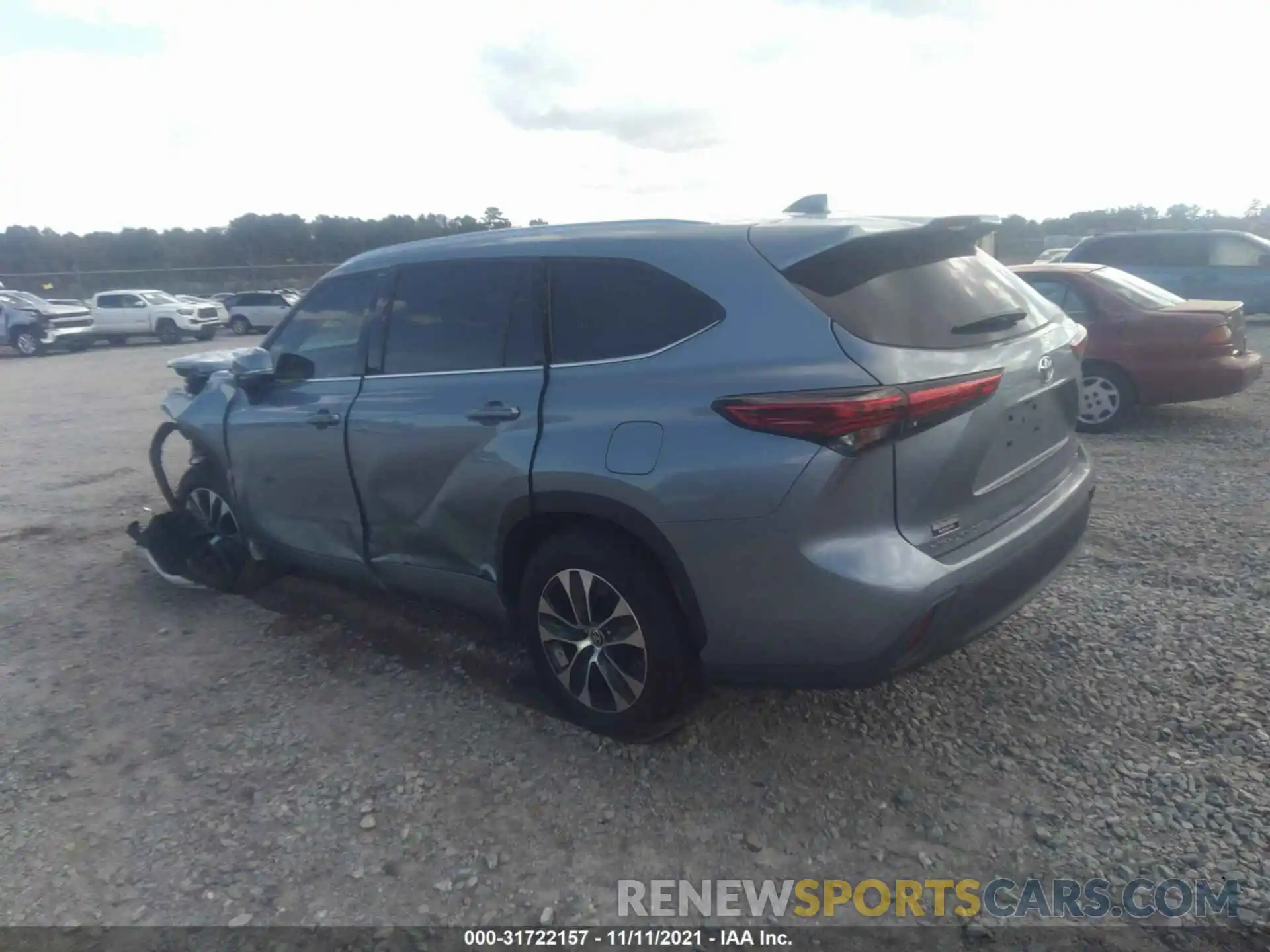 3 Photograph of a damaged car 5TDGZRAH7MS070899 TOYOTA HIGHLANDER 2021