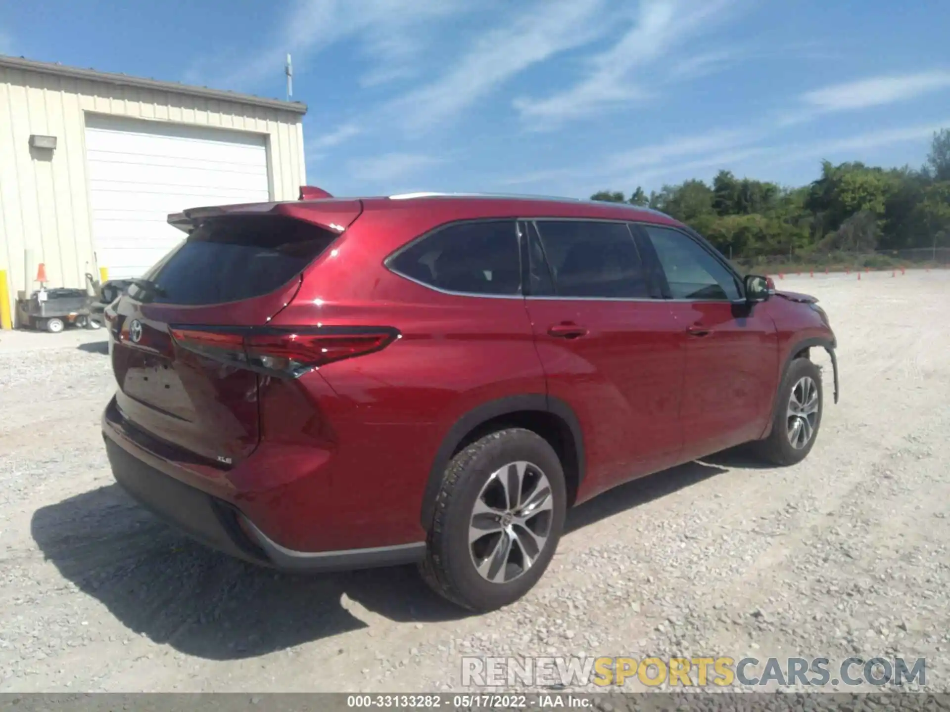 4 Photograph of a damaged car 5TDGZRAH7MS076444 TOYOTA HIGHLANDER 2021