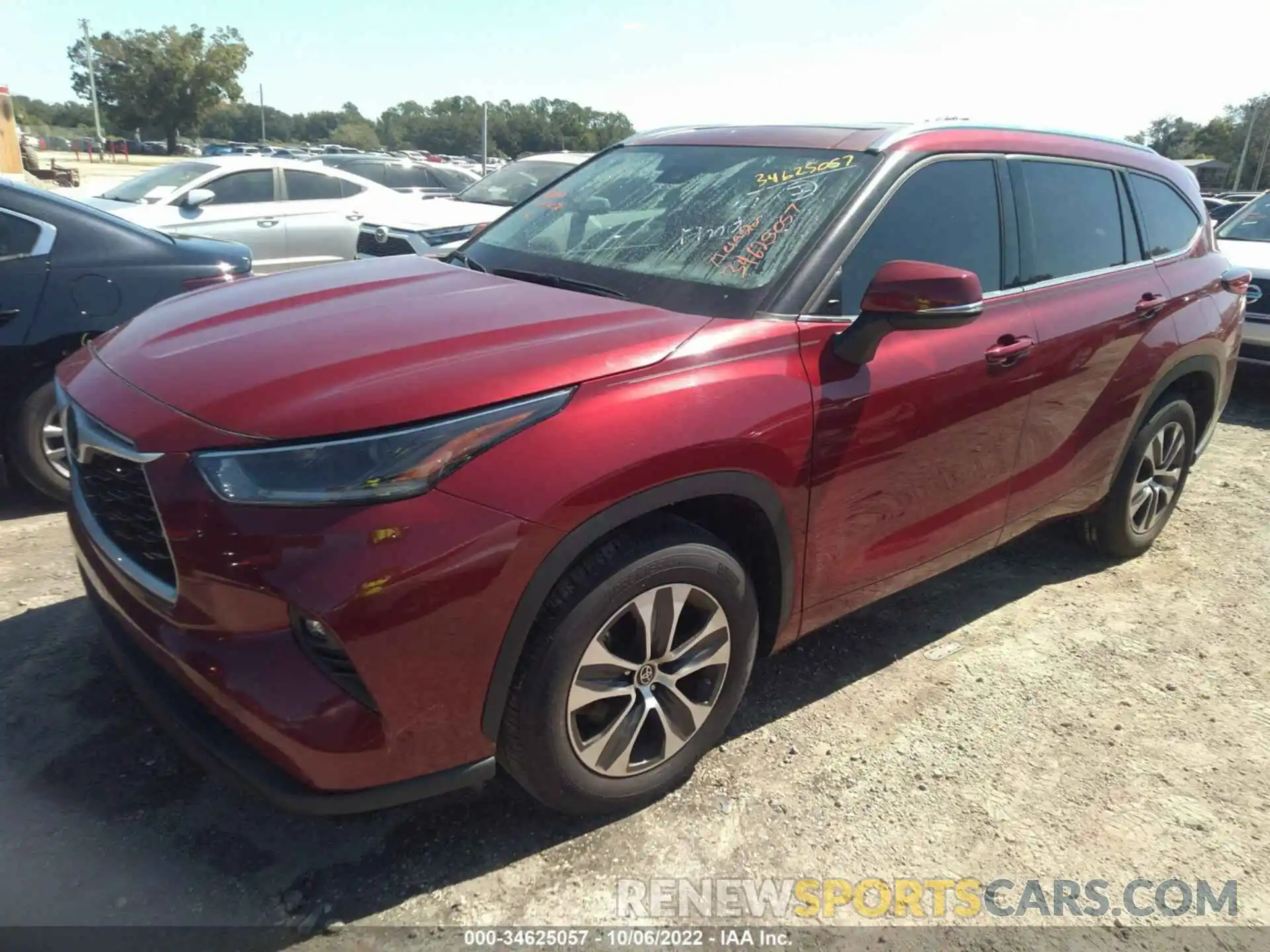 2 Photograph of a damaged car 5TDGZRAH7MS077836 TOYOTA HIGHLANDER 2021