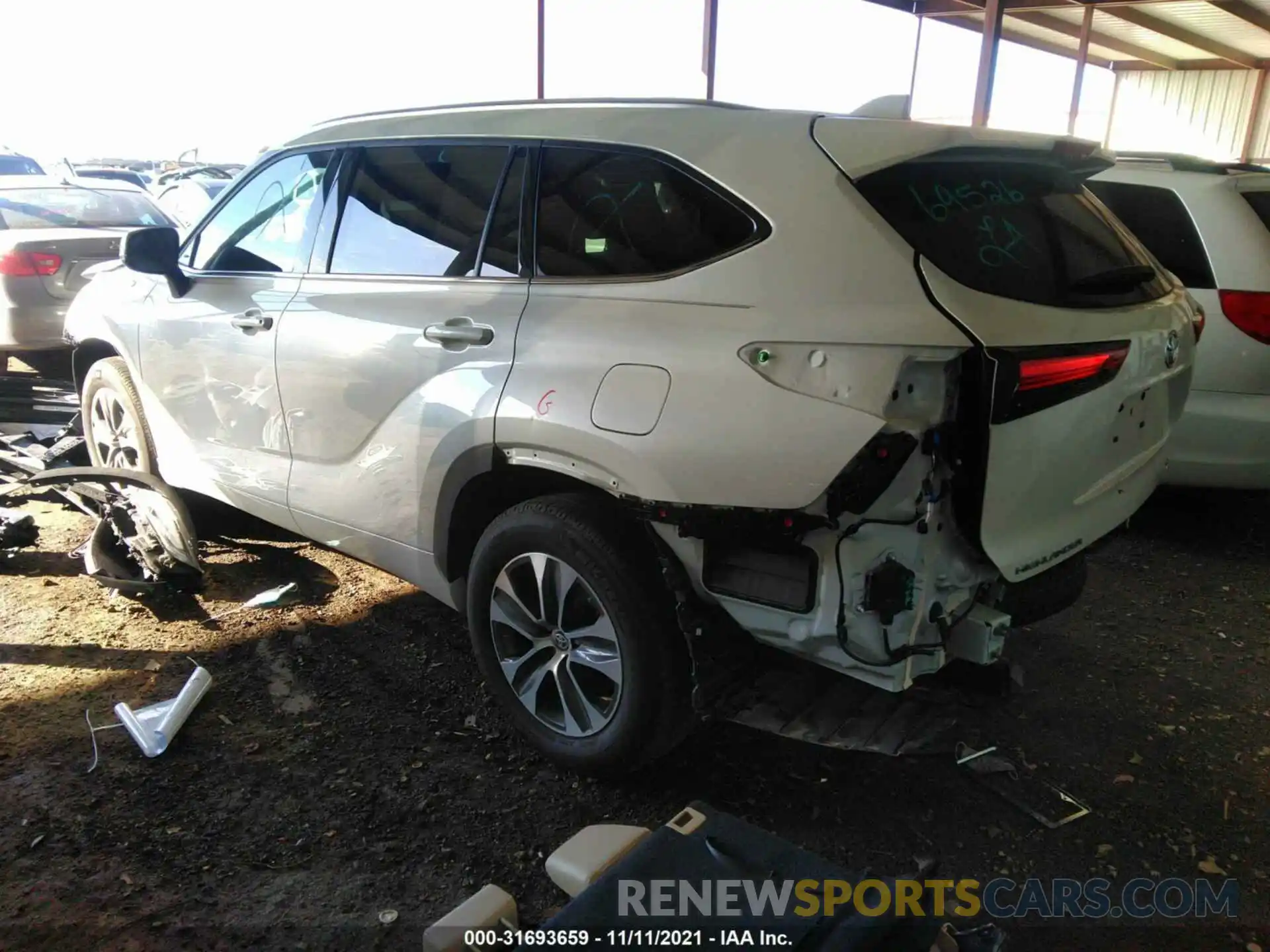 3 Photograph of a damaged car 5TDGZRAH7MS518574 TOYOTA HIGHLANDER 2021