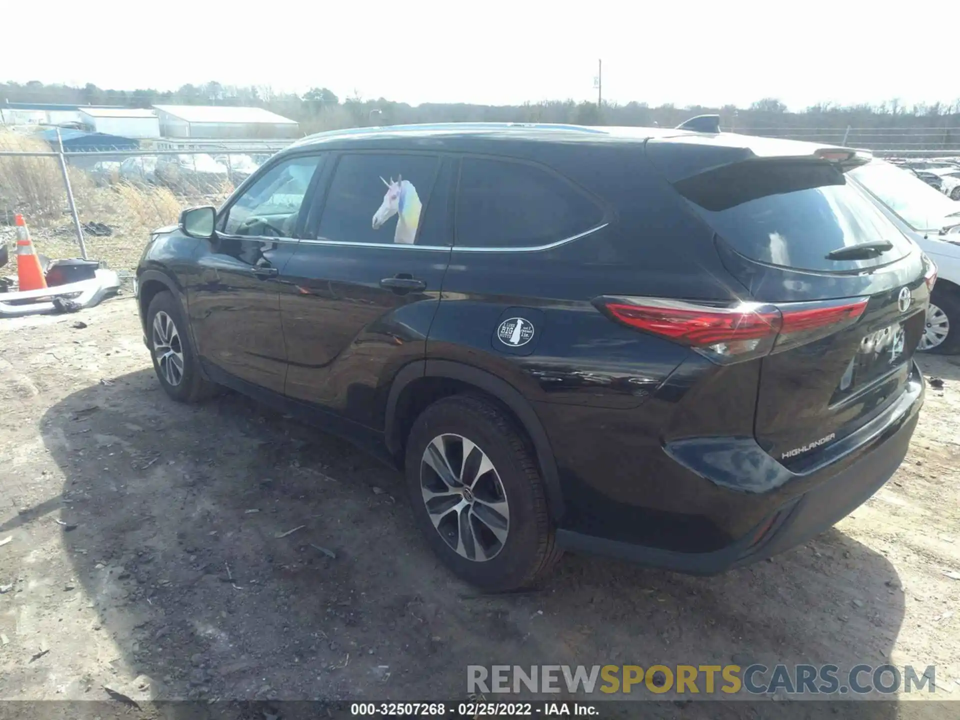 3 Photograph of a damaged car 5TDGZRAH7MS519658 TOYOTA HIGHLANDER 2021