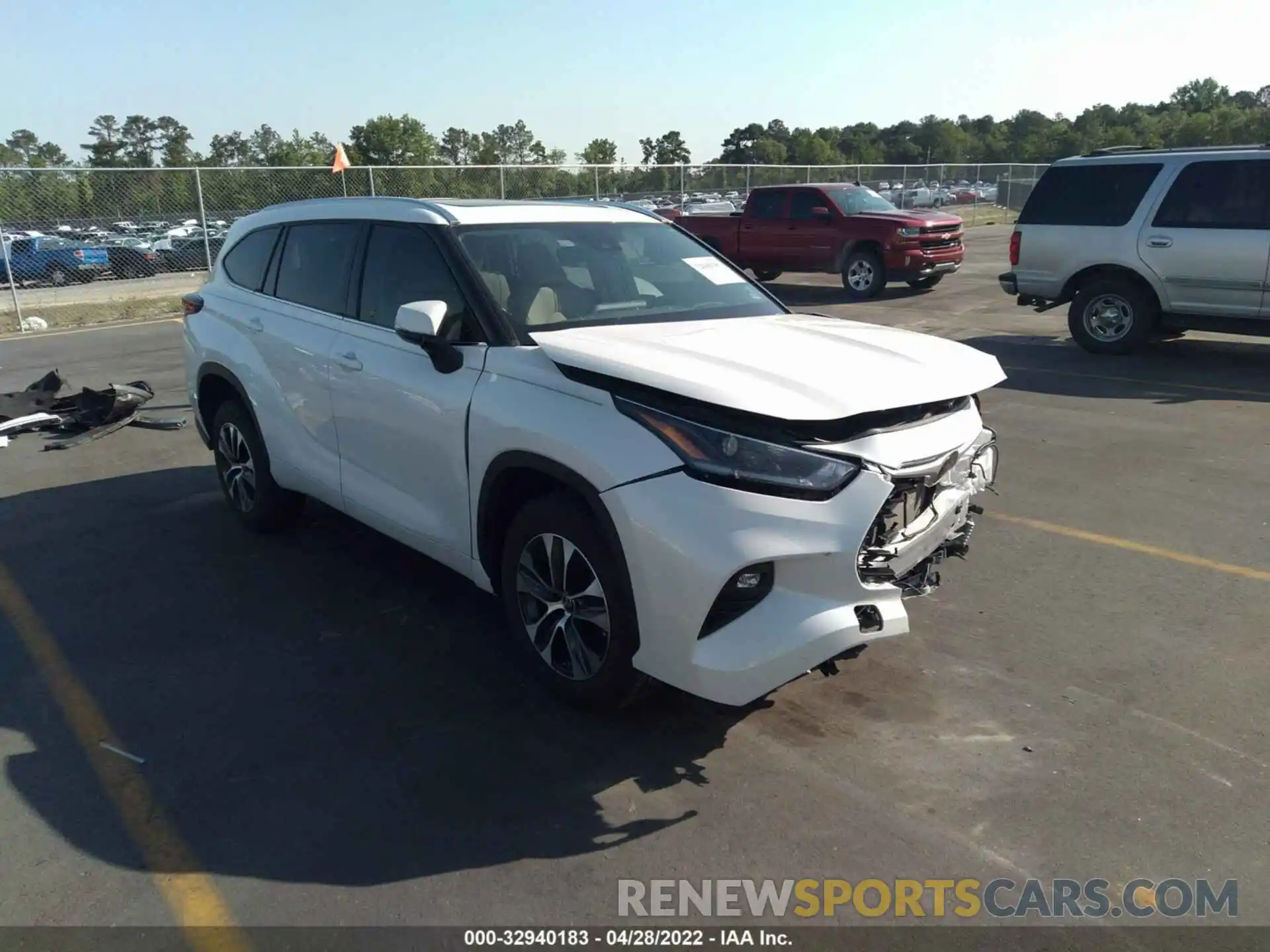 1 Photograph of a damaged car 5TDGZRAH7MS530644 TOYOTA HIGHLANDER 2021