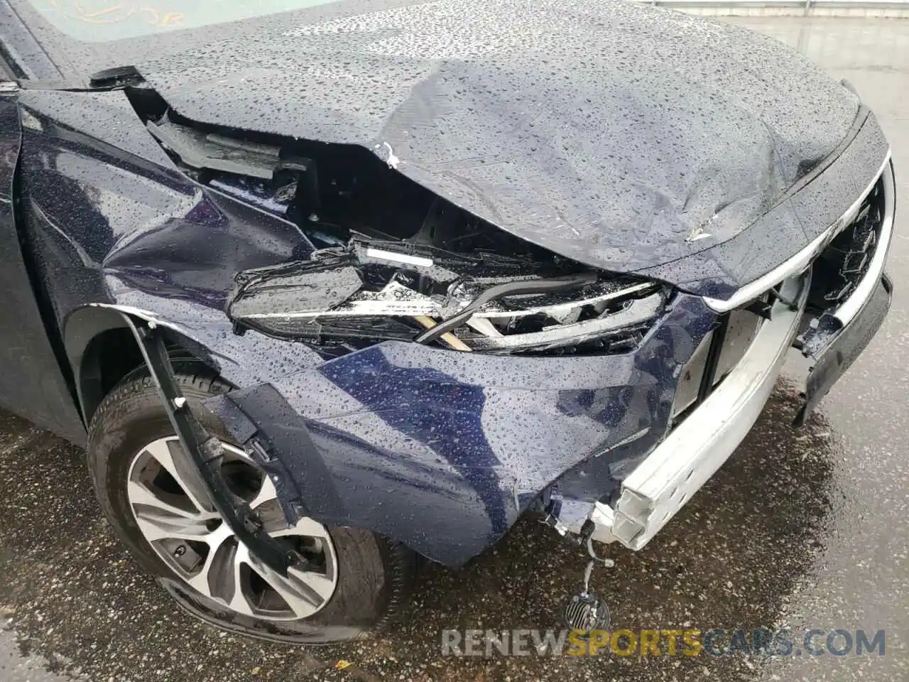 9 Photograph of a damaged car 5TDGZRAH7MS535648 TOYOTA HIGHLANDER 2021