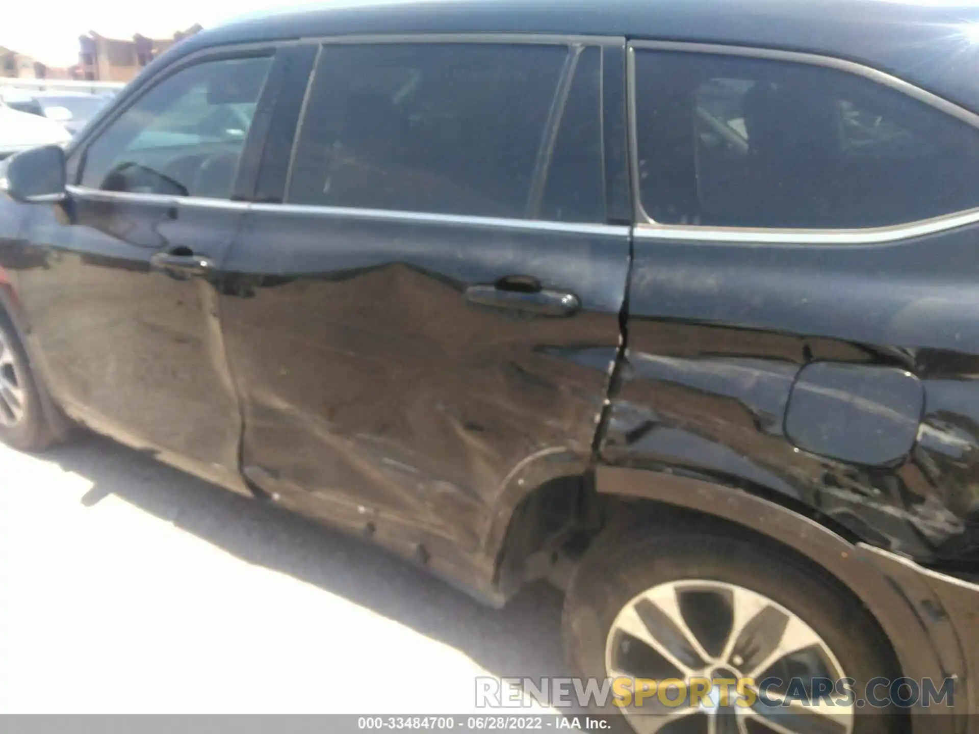 6 Photograph of a damaged car 5TDGZRAH8MS035904 TOYOTA HIGHLANDER 2021