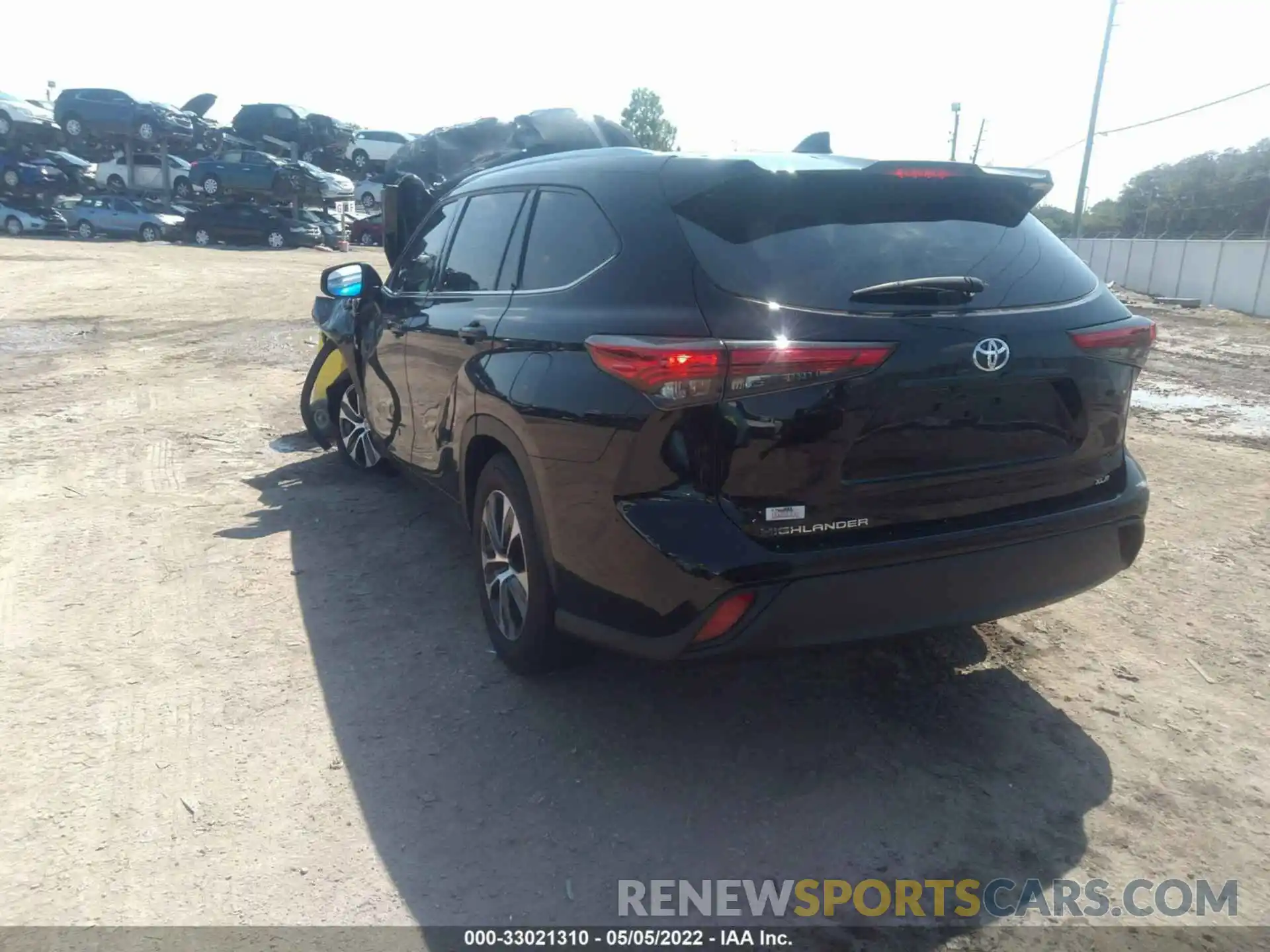 3 Photograph of a damaged car 5TDGZRAH8MS041220 TOYOTA HIGHLANDER 2021