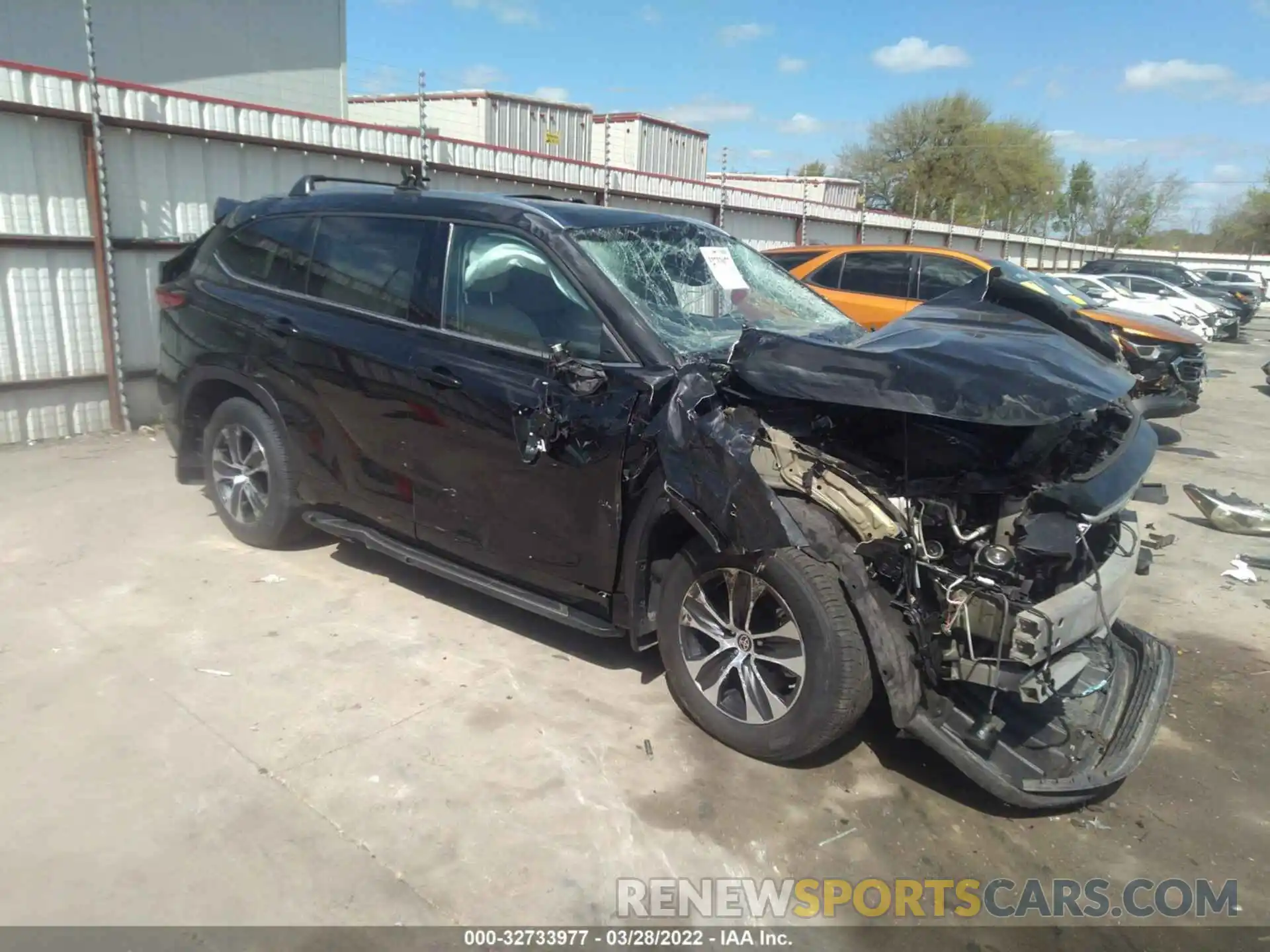 1 Фотография поврежденного автомобиля 5TDGZRAH8MS057028 TOYOTA HIGHLANDER 2021