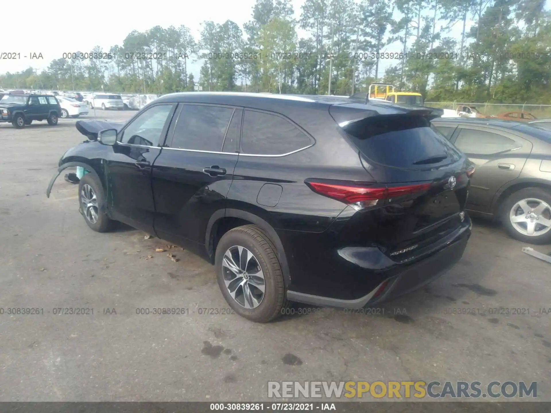 3 Photograph of a damaged car 5TDGZRAH8MS058048 TOYOTA HIGHLANDER 2021