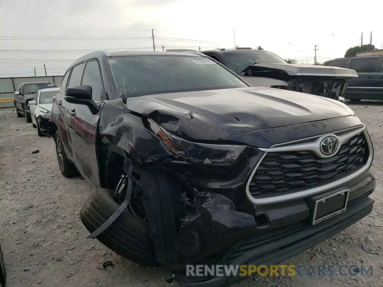 9 Photograph of a damaged car 5TDGZRAH8MS082205 TOYOTA HIGHLANDER 2021