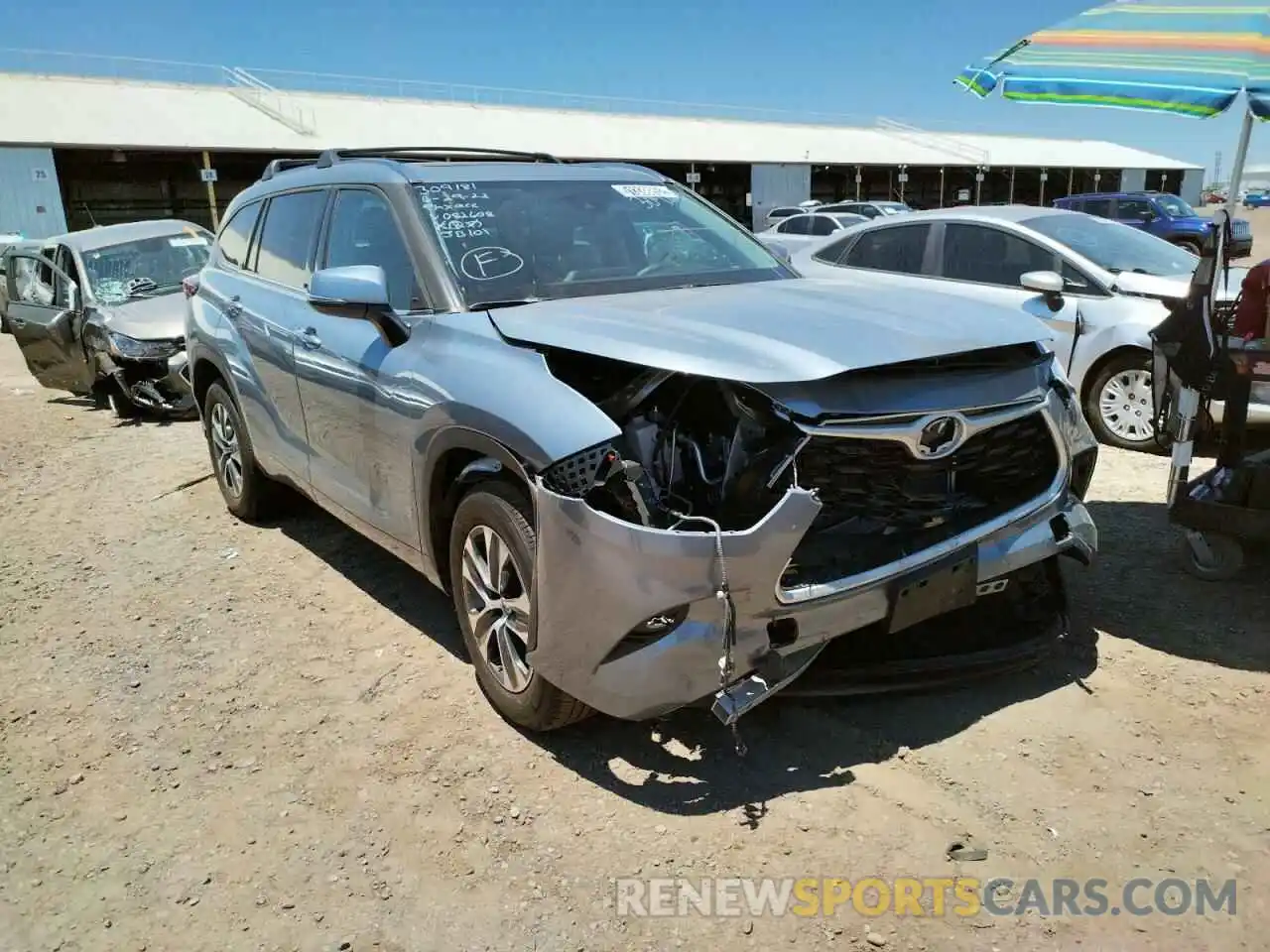 1 Photograph of a damaged car 5TDGZRAH8MS082608 TOYOTA HIGHLANDER 2021