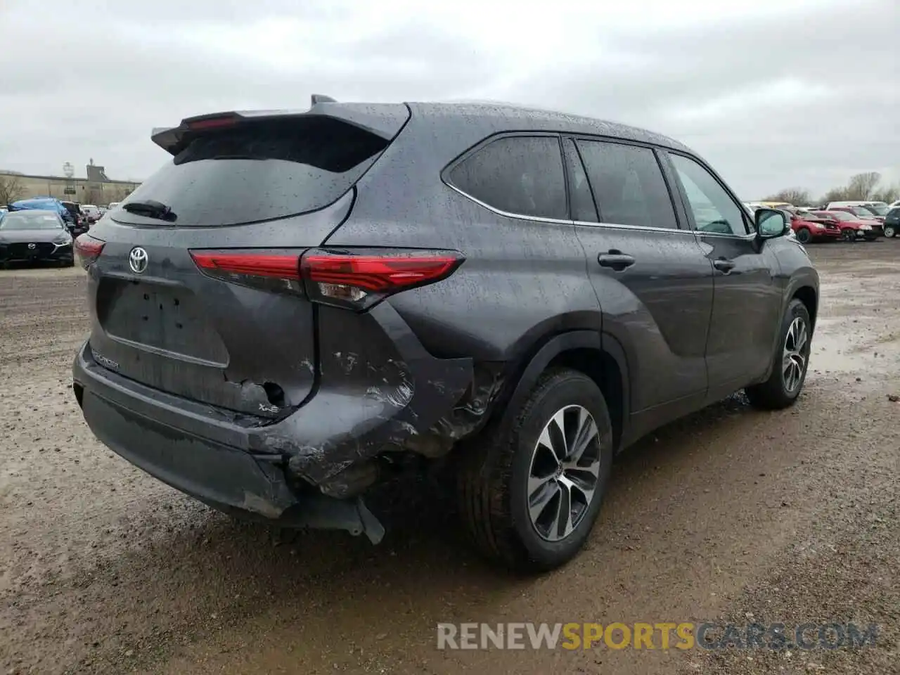 4 Photograph of a damaged car 5TDGZRAH8MS515876 TOYOTA HIGHLANDER 2021