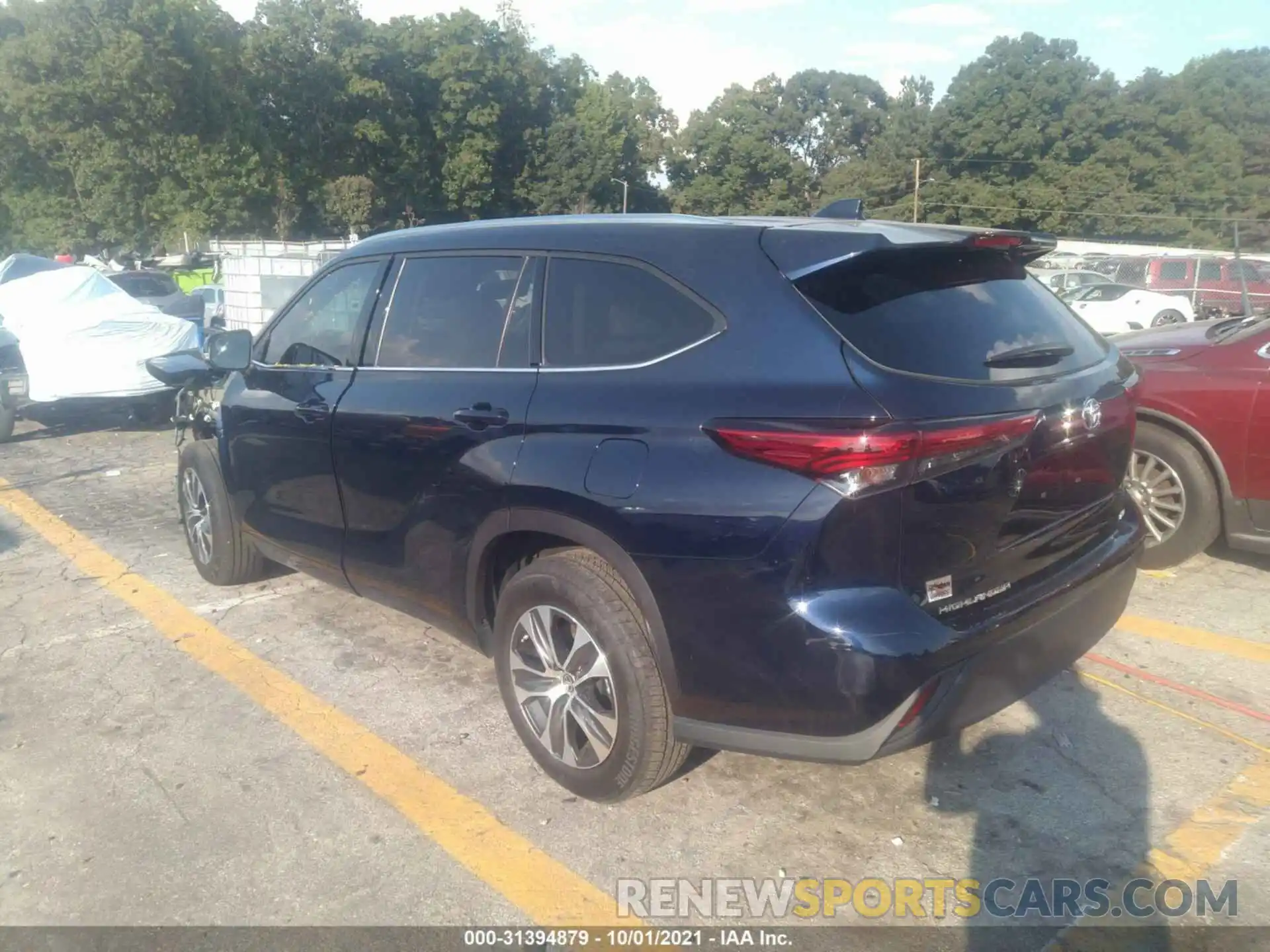 3 Photograph of a damaged car 5TDGZRAH9MS049343 TOYOTA HIGHLANDER 2021