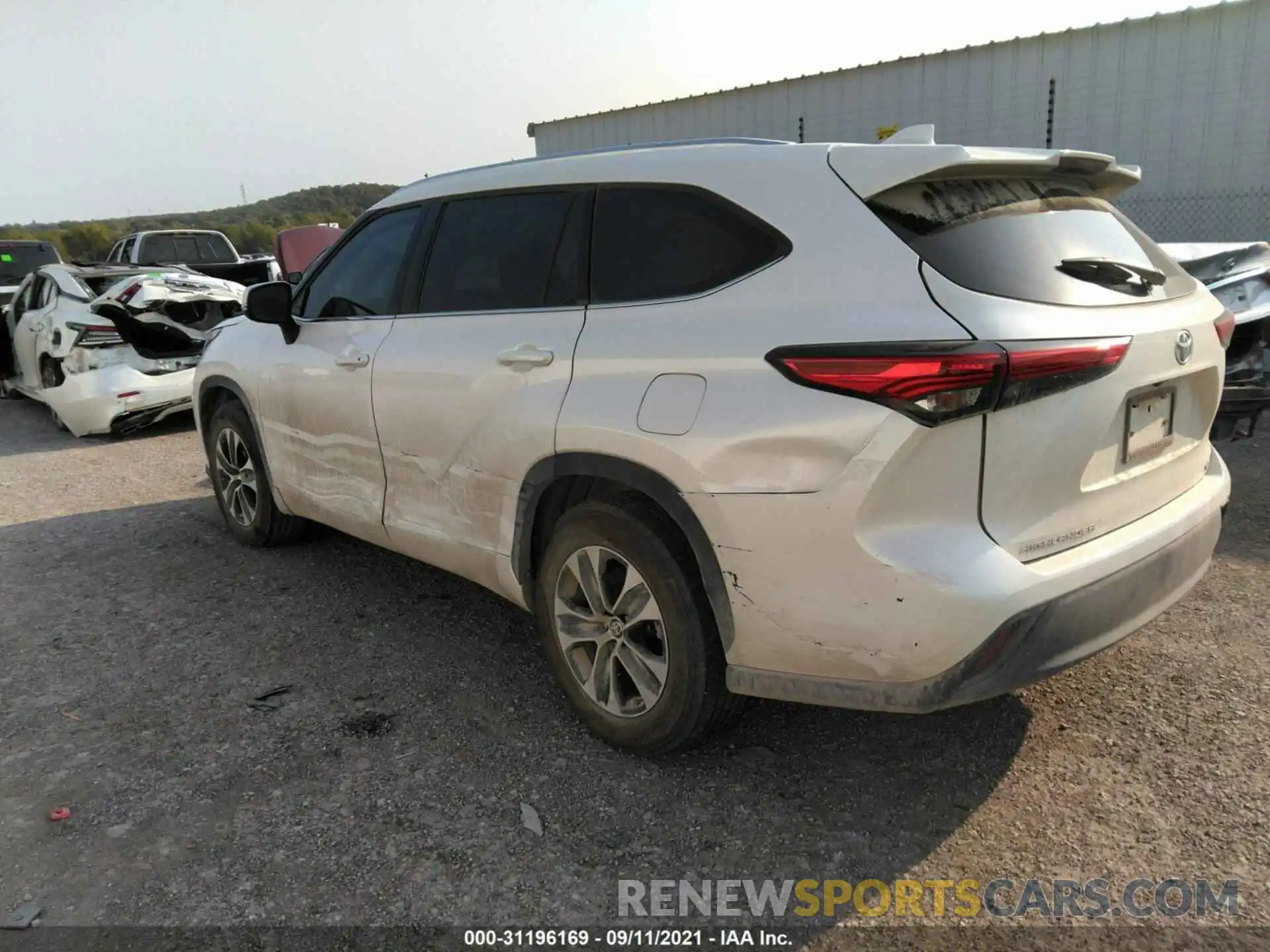 3 Photograph of a damaged car 5TDGZRAH9MS056518 TOYOTA HIGHLANDER 2021