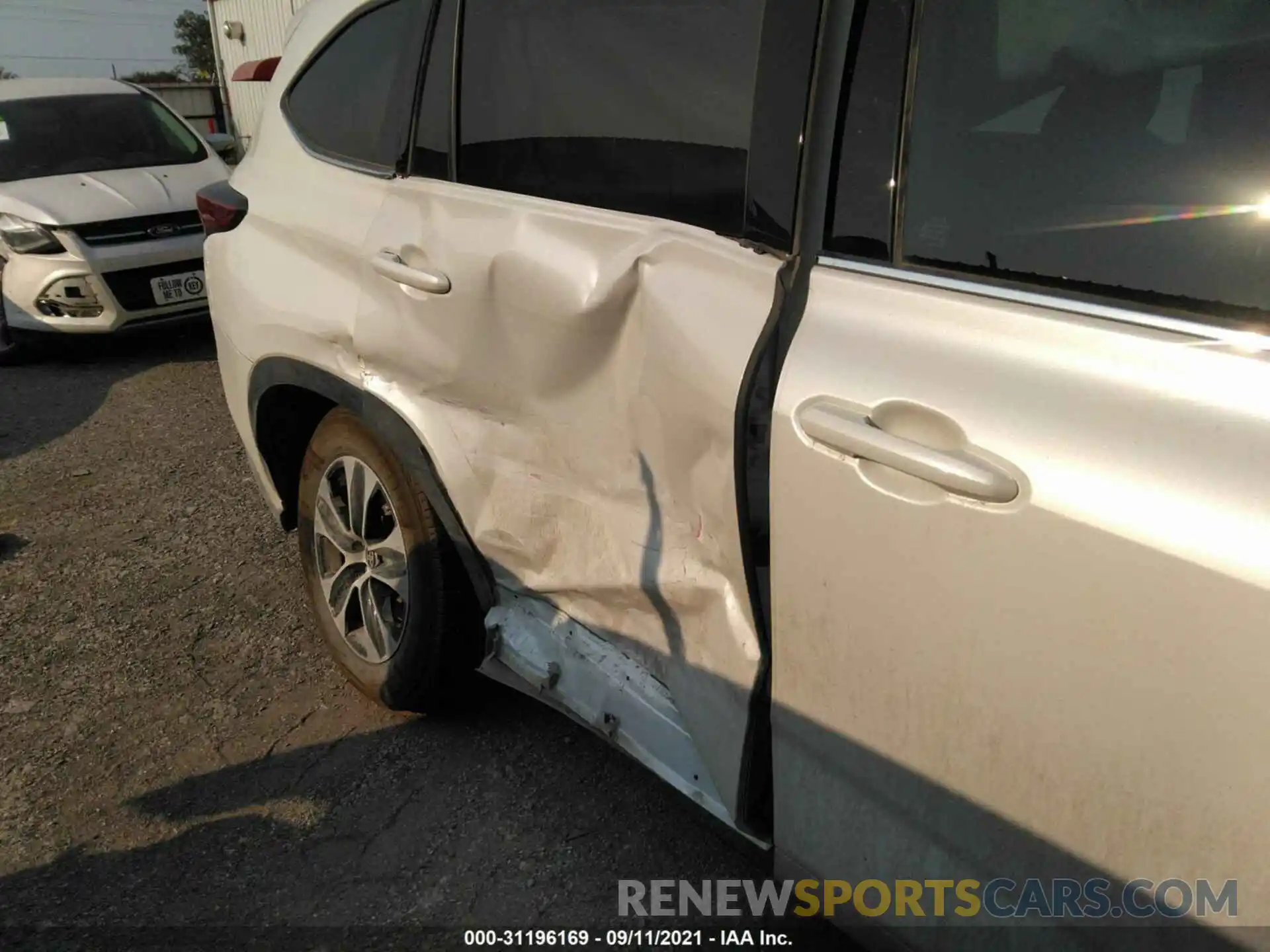 6 Photograph of a damaged car 5TDGZRAH9MS056518 TOYOTA HIGHLANDER 2021