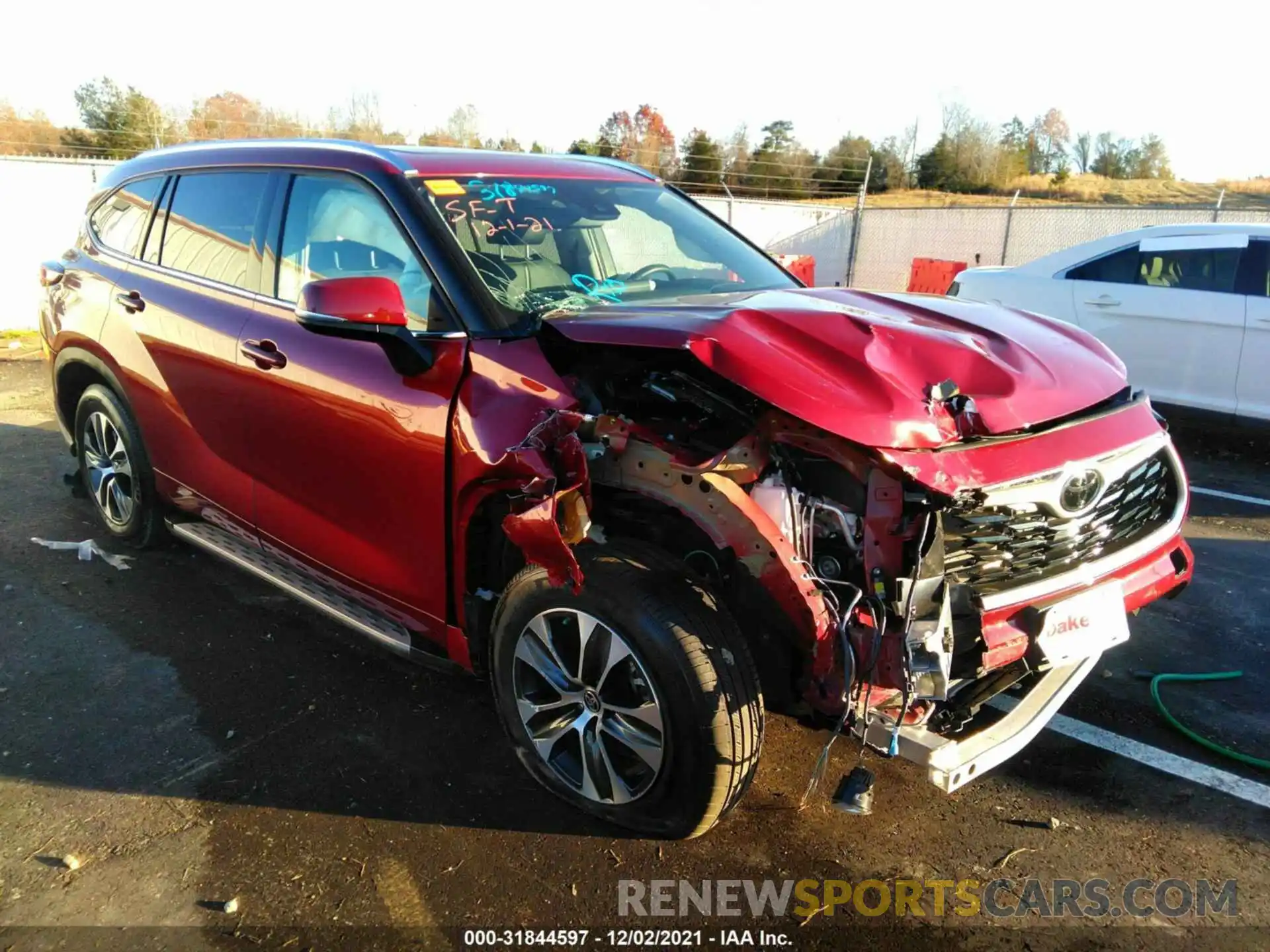 1 Photograph of a damaged car 5TDGZRAH9MS071357 TOYOTA HIGHLANDER 2021