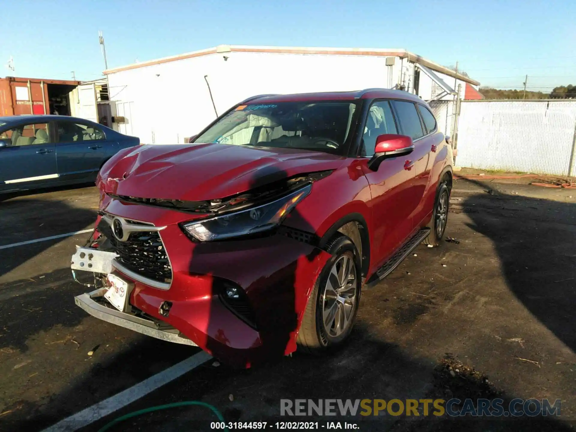 2 Photograph of a damaged car 5TDGZRAH9MS071357 TOYOTA HIGHLANDER 2021