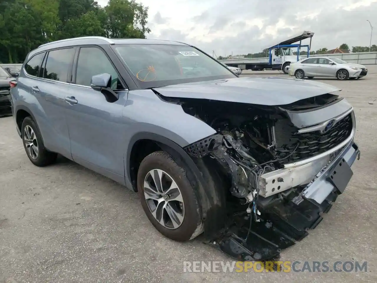 1 Photograph of a damaged car 5TDGZRAH9MS073156 TOYOTA HIGHLANDER 2021