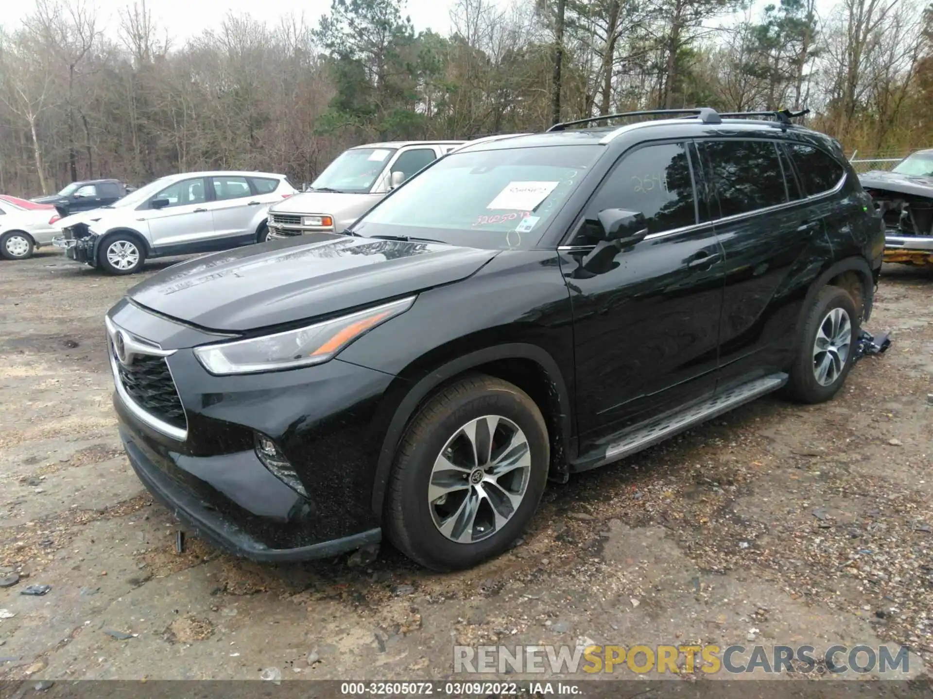 2 Photograph of a damaged car 5TDGZRAH9MS086313 TOYOTA HIGHLANDER 2021