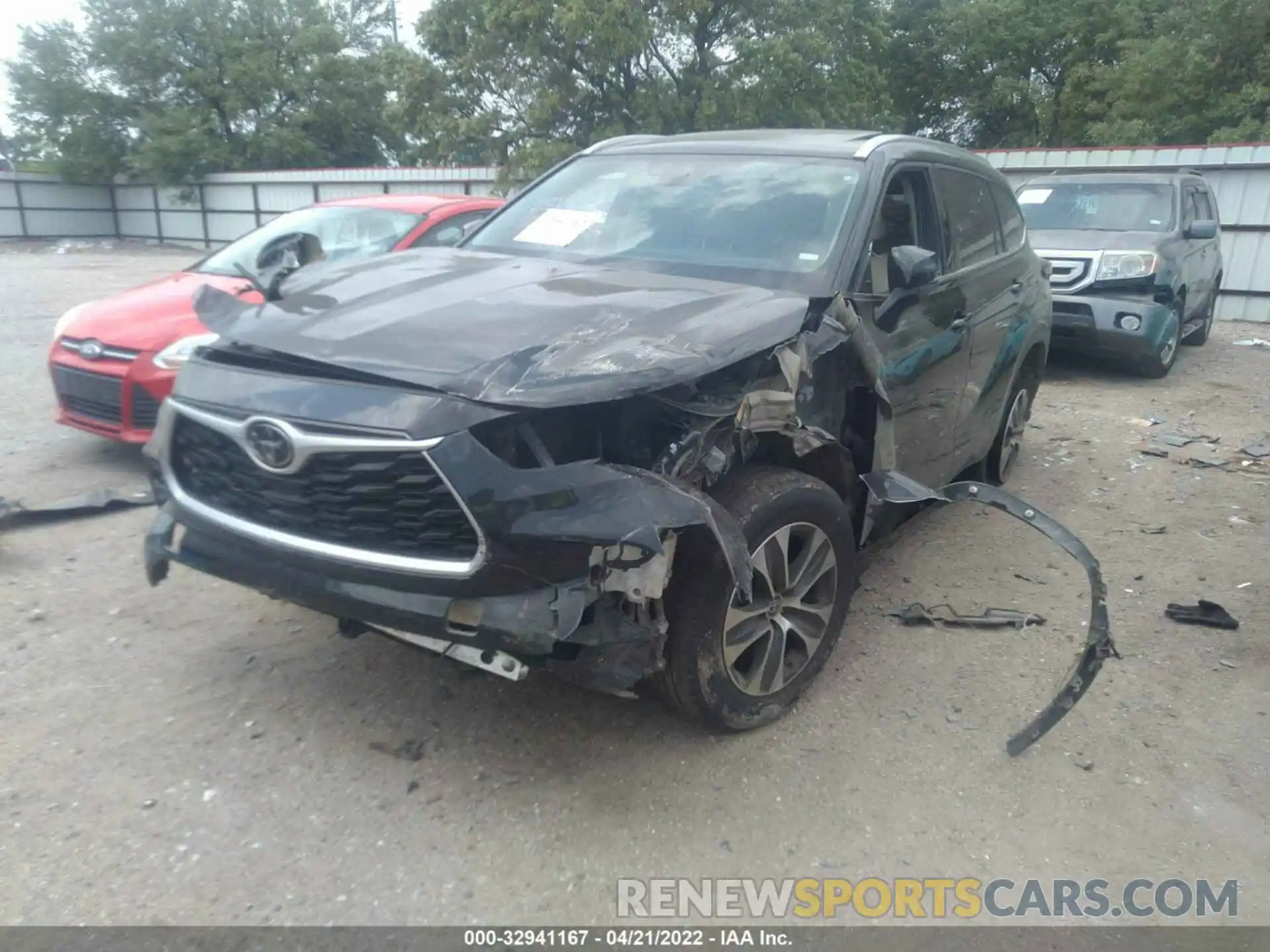 2 Photograph of a damaged car 5TDGZRAH9MS516101 TOYOTA HIGHLANDER 2021