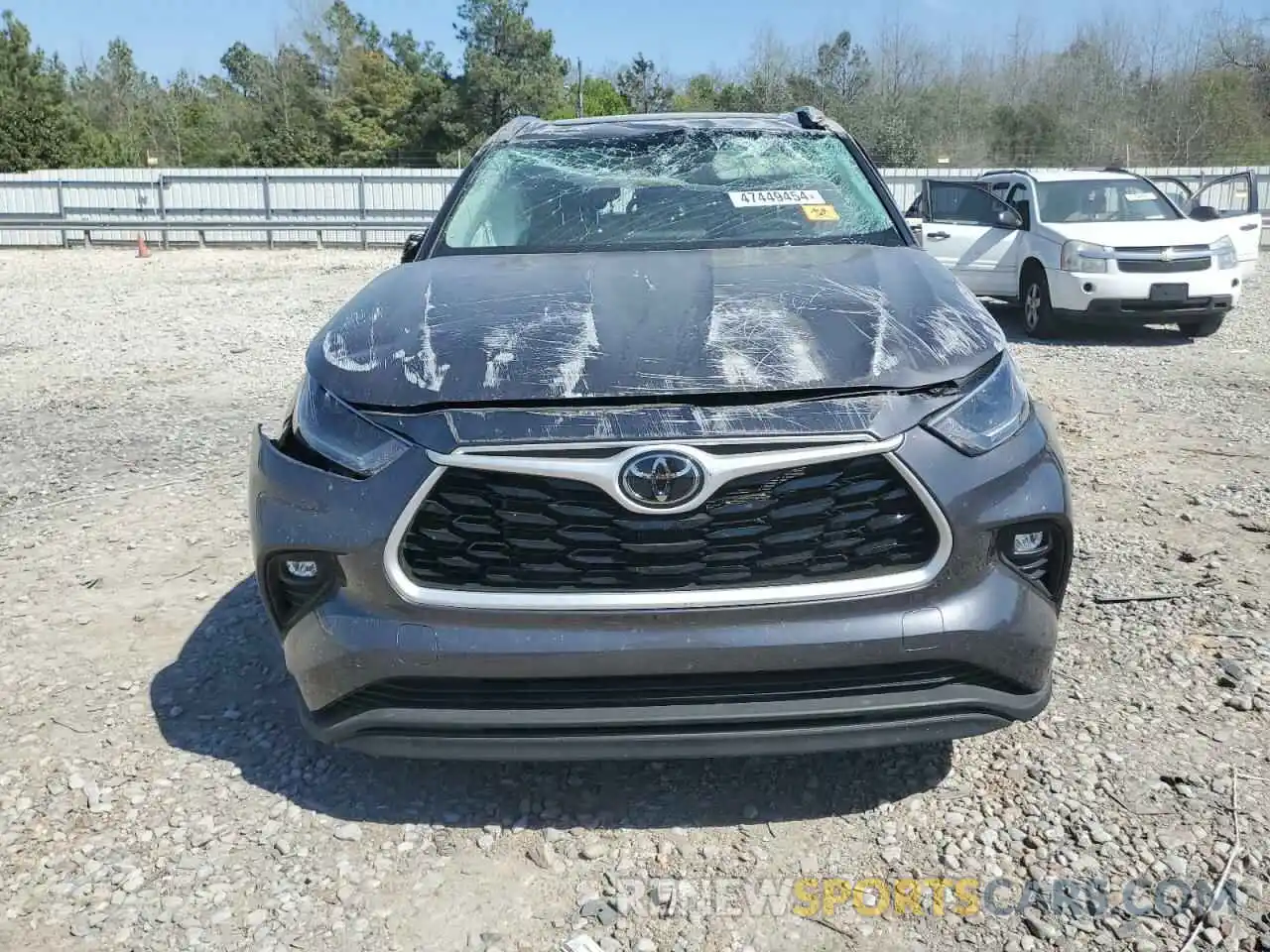 5 Photograph of a damaged car 5TDGZRAH9MS527616 TOYOTA HIGHLANDER 2021