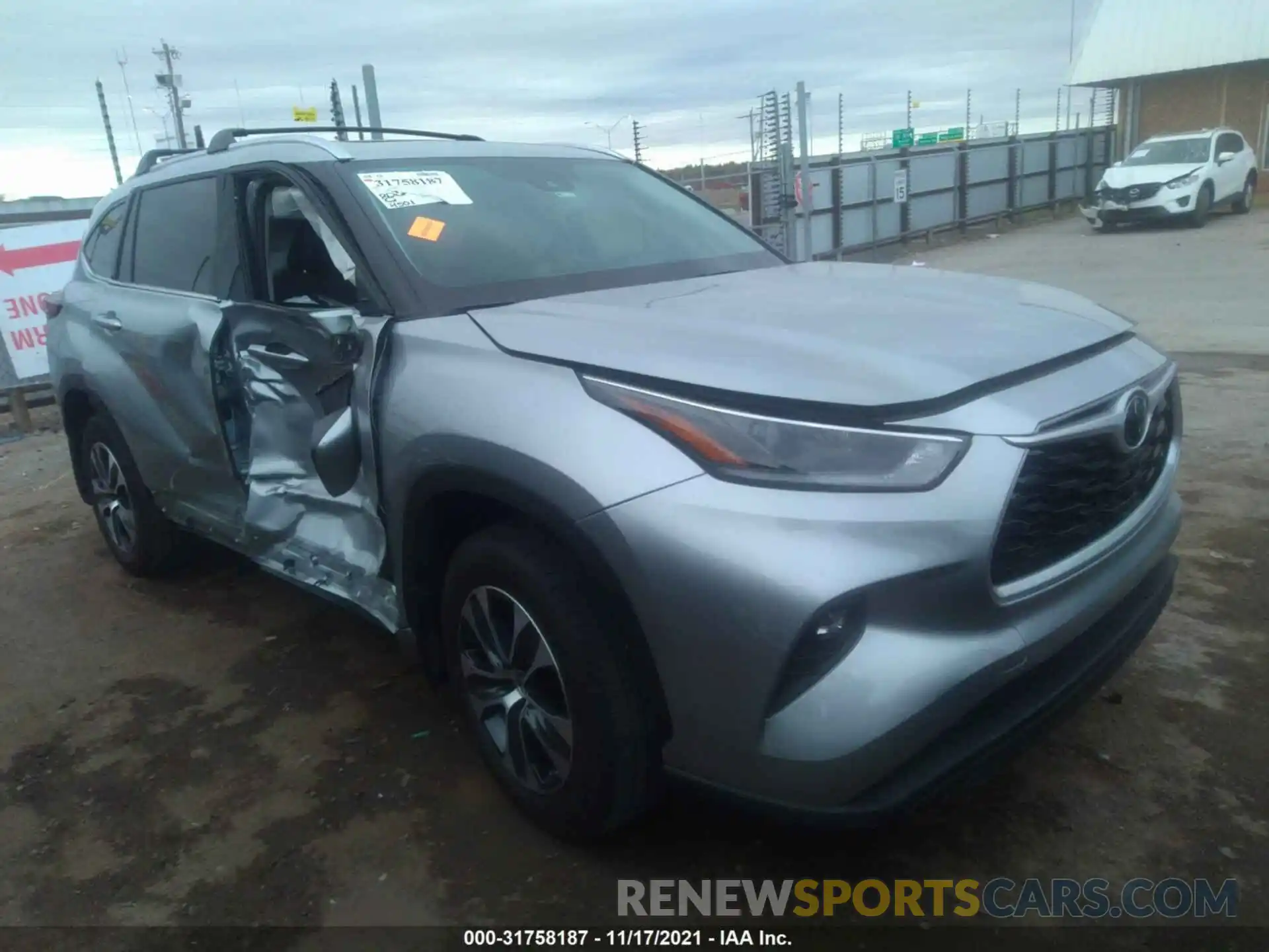 1 Photograph of a damaged car 5TDGZRAHXMS048900 TOYOTA HIGHLANDER 2021