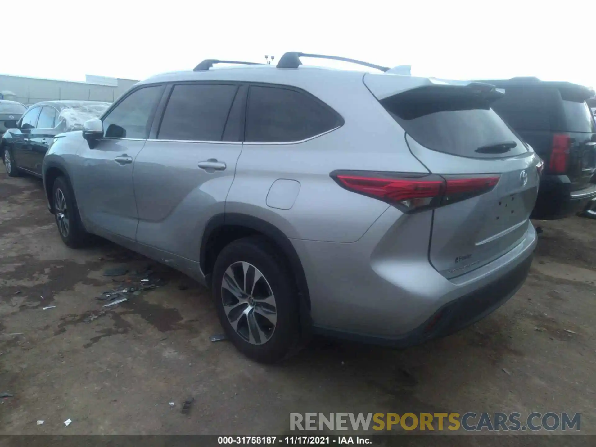 3 Photograph of a damaged car 5TDGZRAHXMS048900 TOYOTA HIGHLANDER 2021