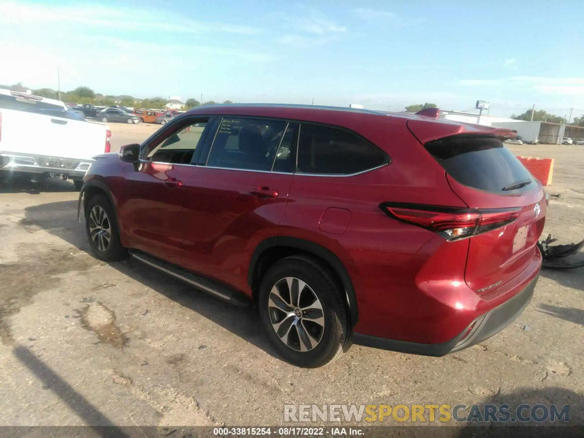 3 Photograph of a damaged car 5TDGZRAHXMS065373 TOYOTA HIGHLANDER 2021