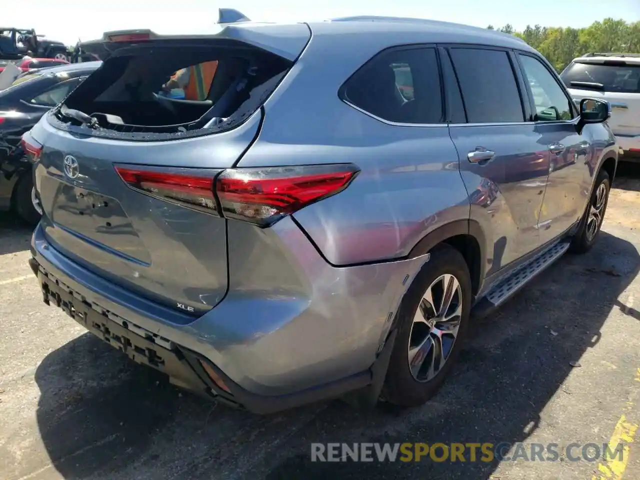 4 Photograph of a damaged car 5TDGZRAHXMS065972 TOYOTA HIGHLANDER 2021