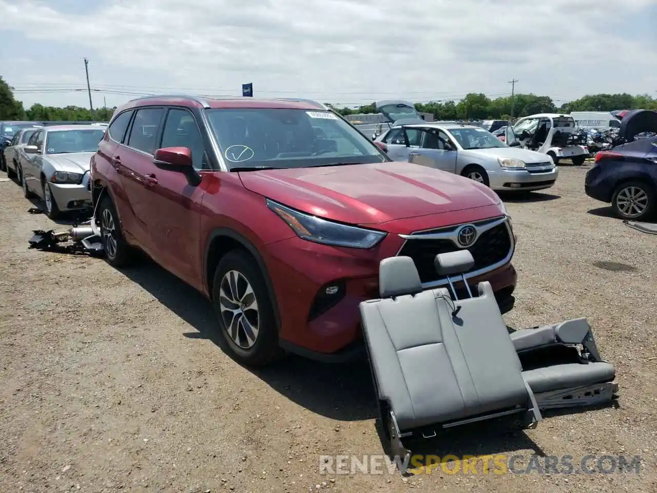 1 Photograph of a damaged car 5TDGZRAHXMS073375 TOYOTA HIGHLANDER 2021