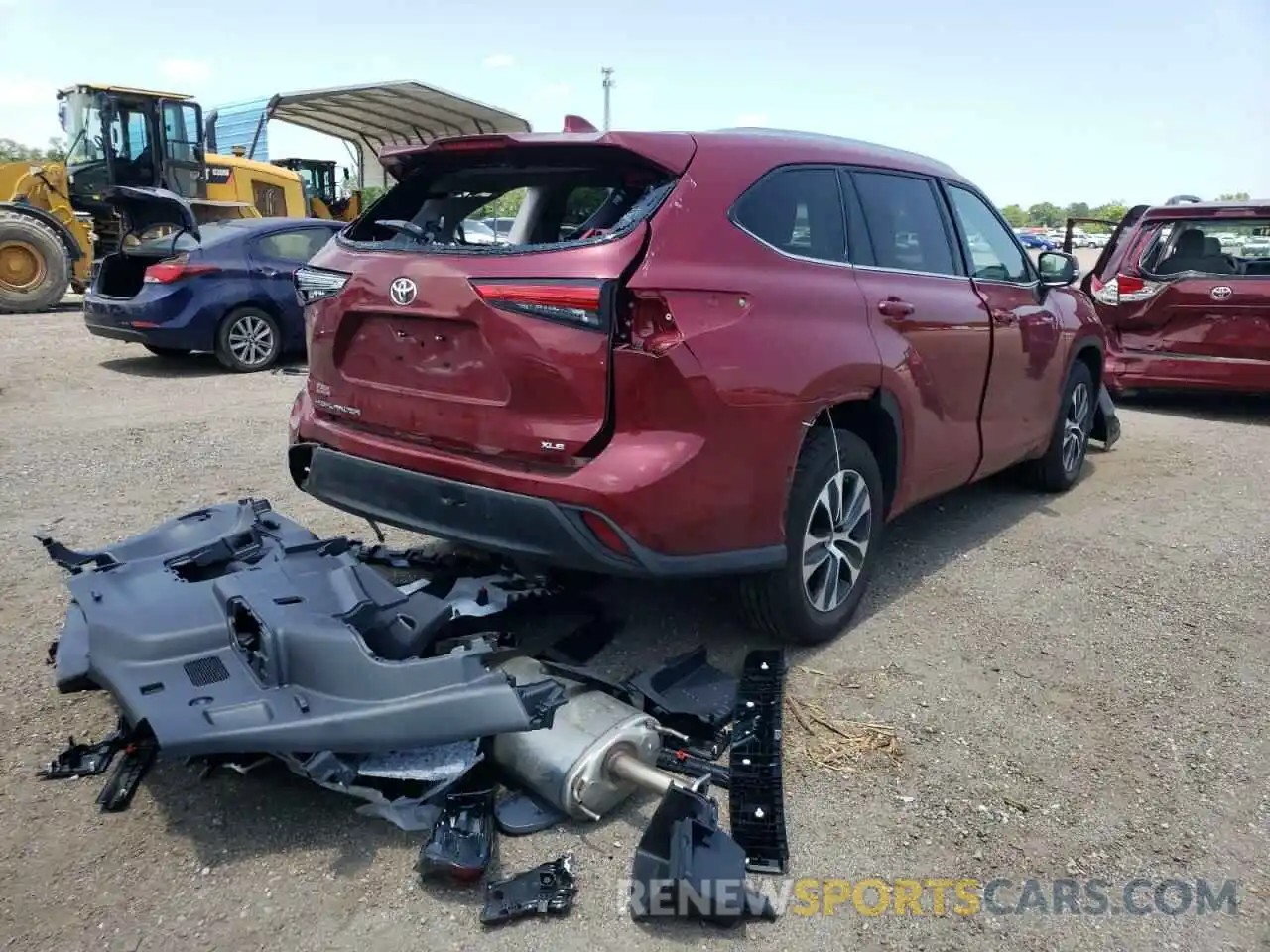 4 Photograph of a damaged car 5TDGZRAHXMS073375 TOYOTA HIGHLANDER 2021