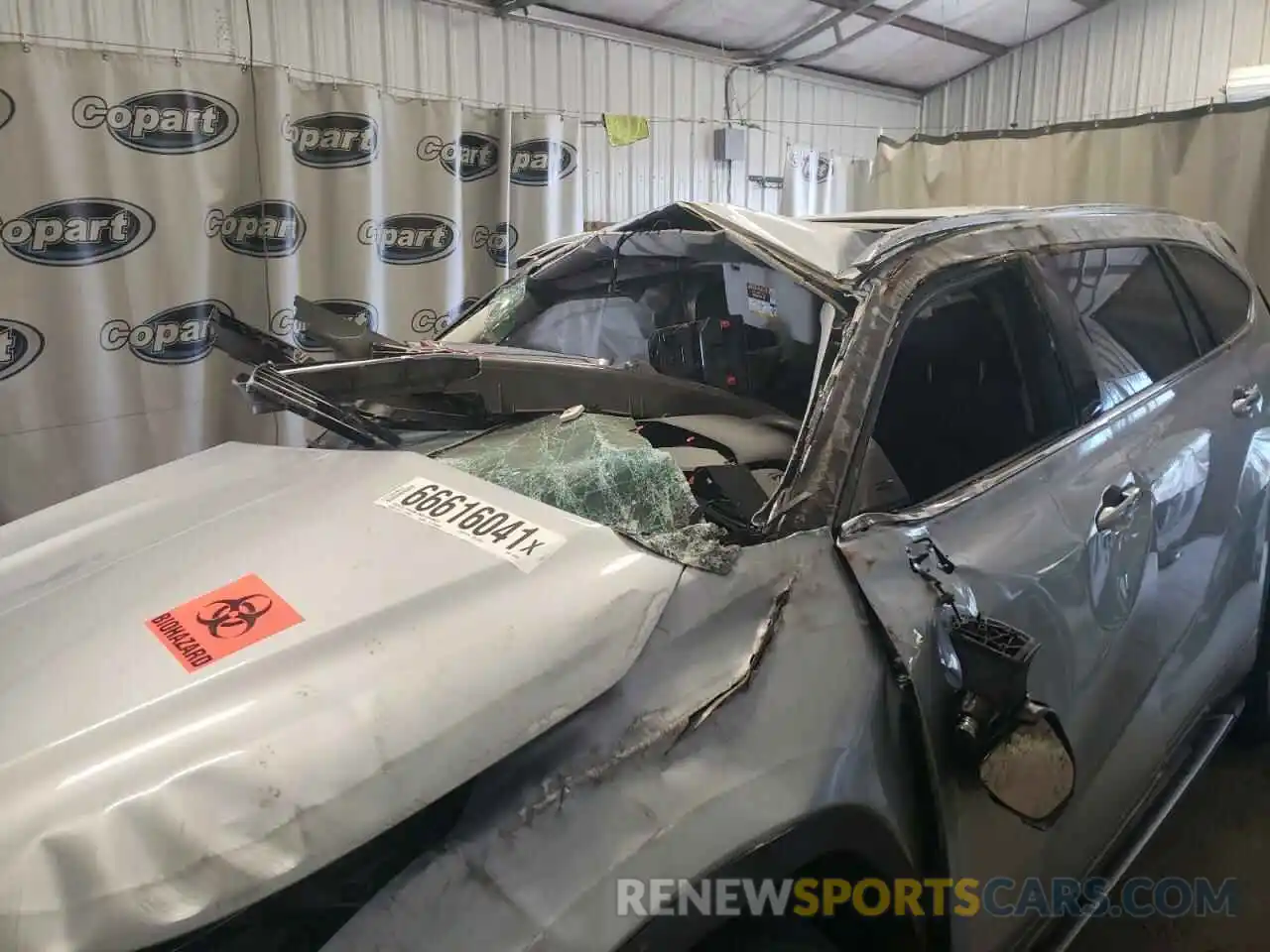 9 Photograph of a damaged car 5TDGZRAHXMS524062 TOYOTA HIGHLANDER 2021