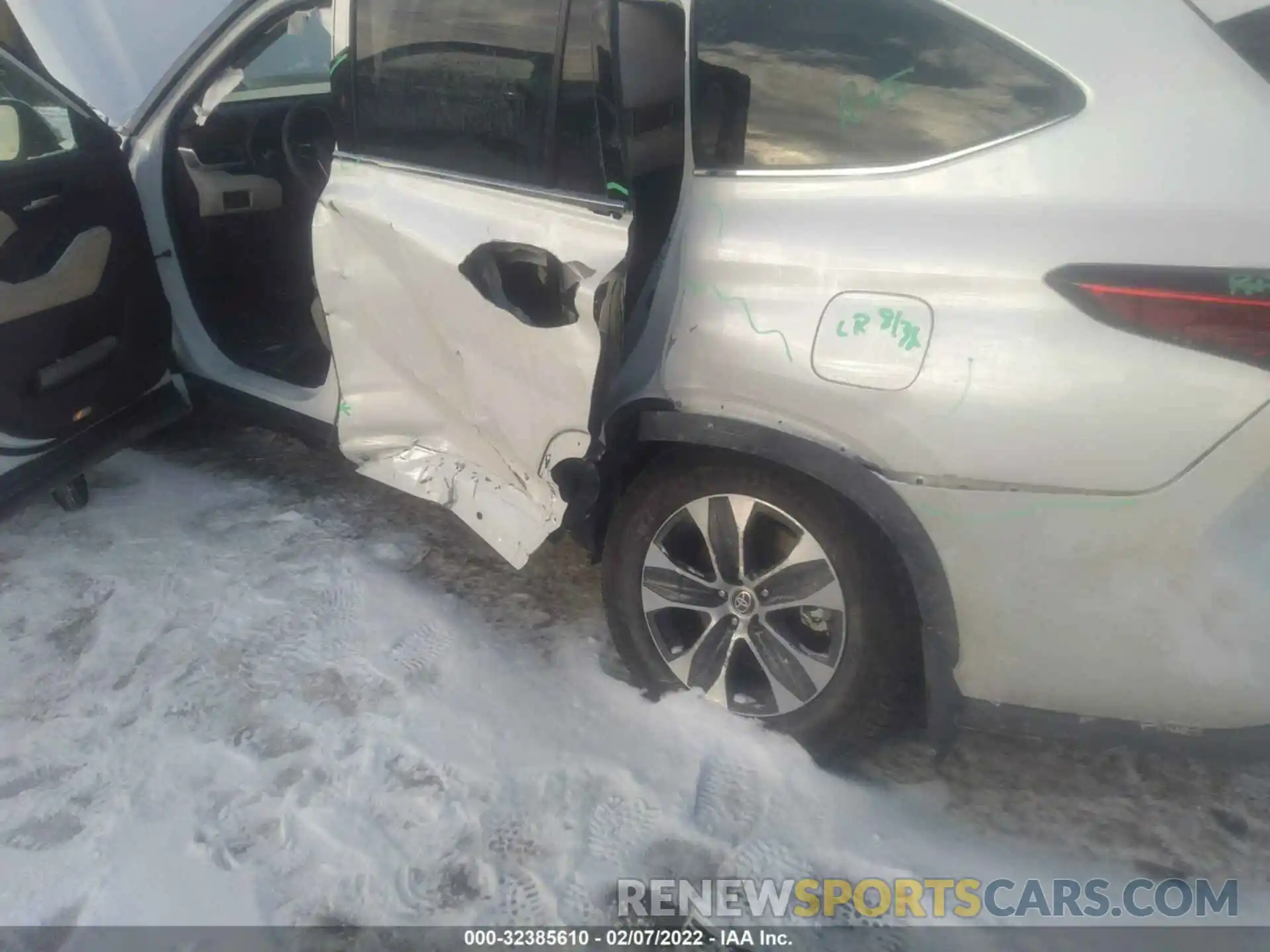 6 Photograph of a damaged car 5TDGZRBH0MS102719 TOYOTA HIGHLANDER 2021