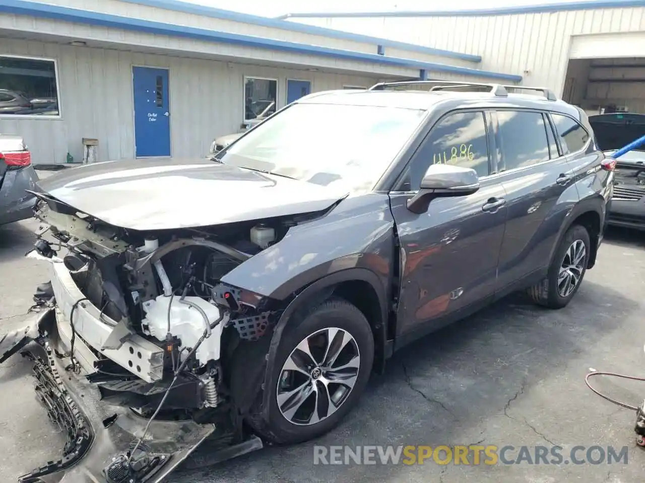 2 Photograph of a damaged car 5TDGZRBH0MS532962 TOYOTA HIGHLANDER 2021