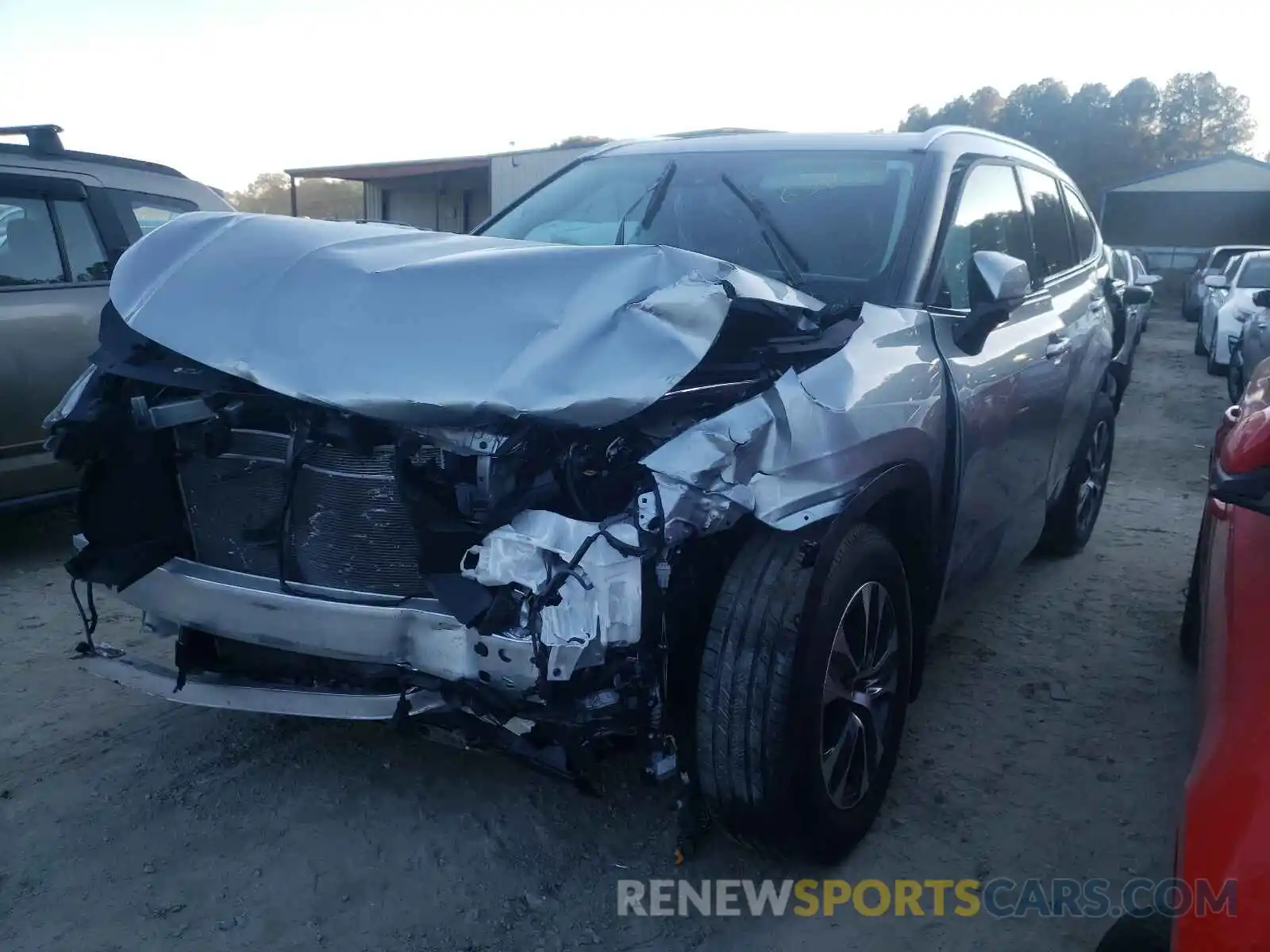 2 Photograph of a damaged car 5TDGZRBH0MS538292 TOYOTA HIGHLANDER 2021