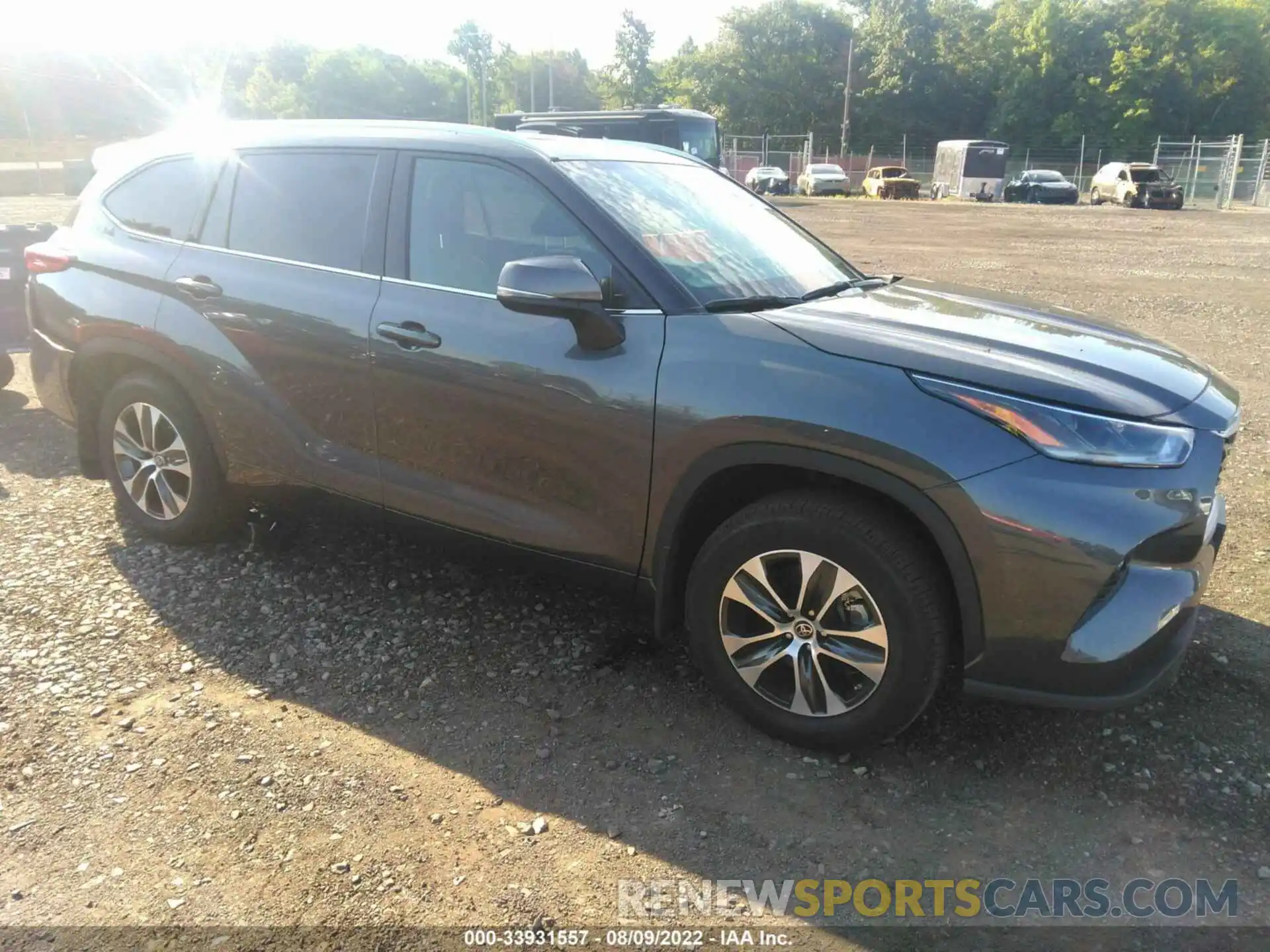 1 Photograph of a damaged car 5TDGZRBH0MS558705 TOYOTA HIGHLANDER 2021