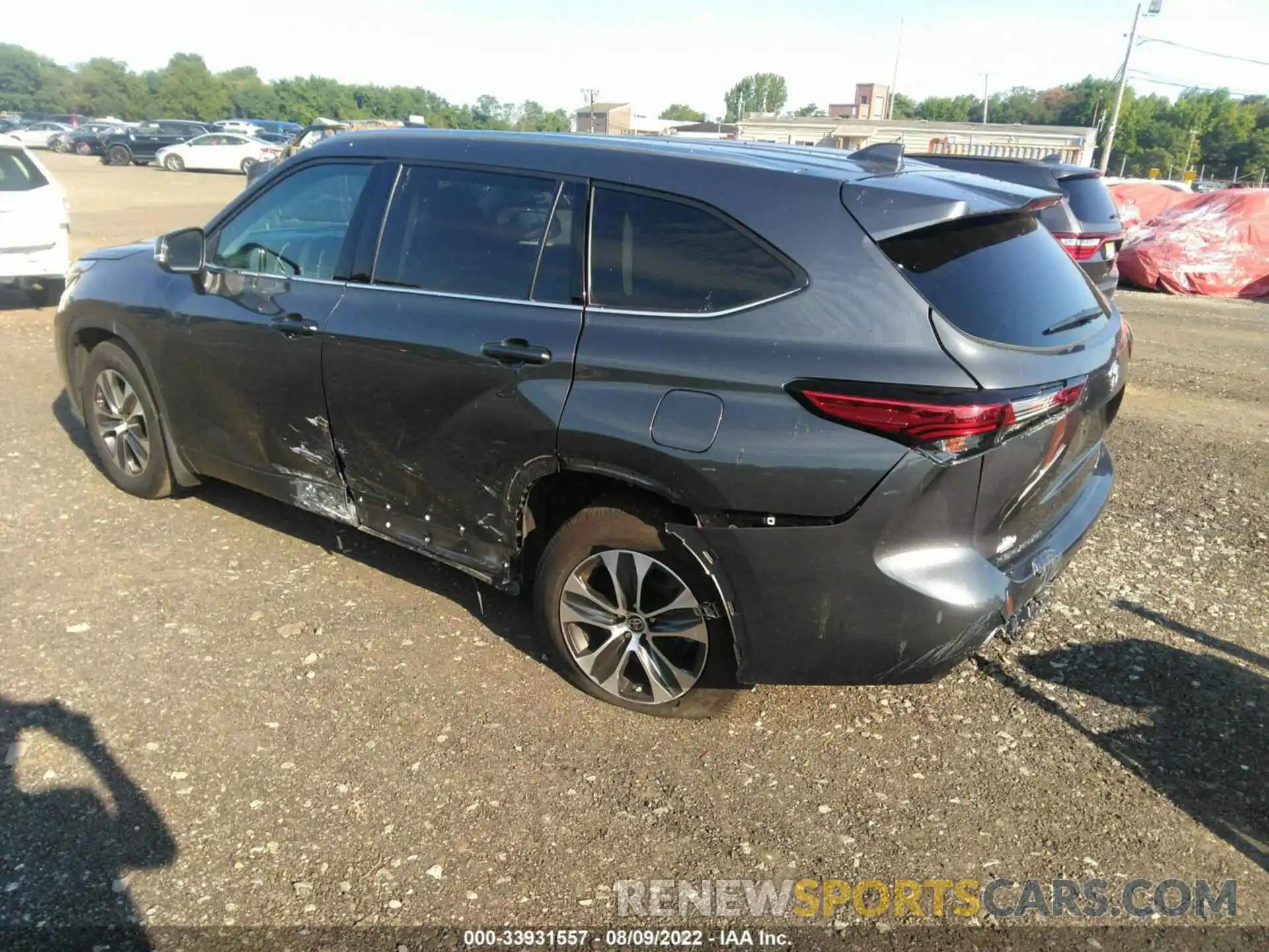 3 Photograph of a damaged car 5TDGZRBH0MS558705 TOYOTA HIGHLANDER 2021