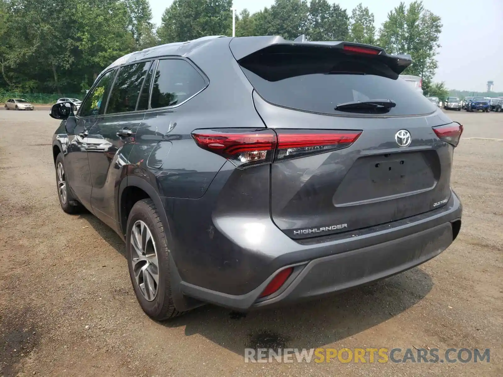 3 Photograph of a damaged car 5TDGZRBH1MS064000 TOYOTA HIGHLANDER 2021