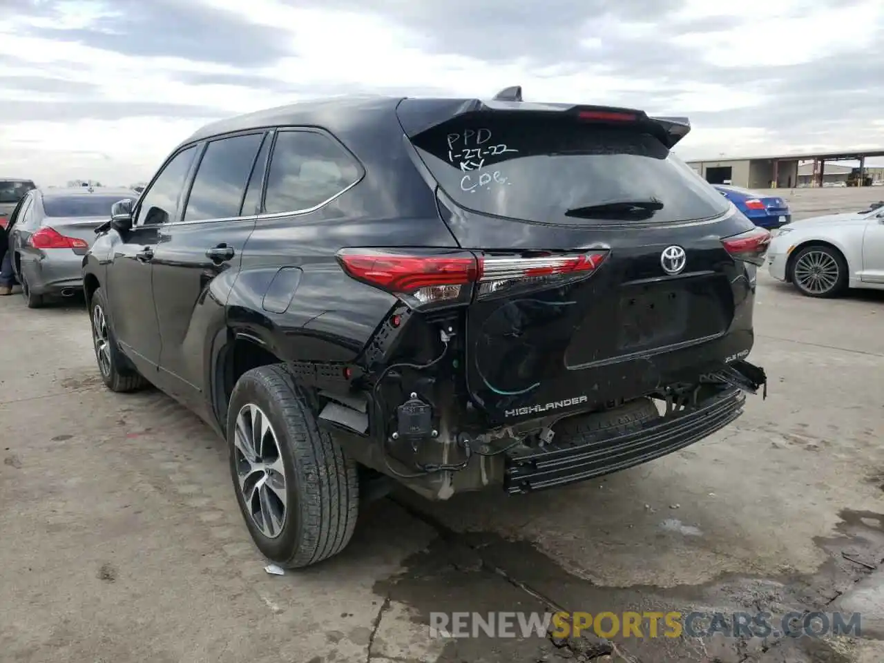 3 Photograph of a damaged car 5TDGZRBH1MS105497 TOYOTA HIGHLANDER 2021