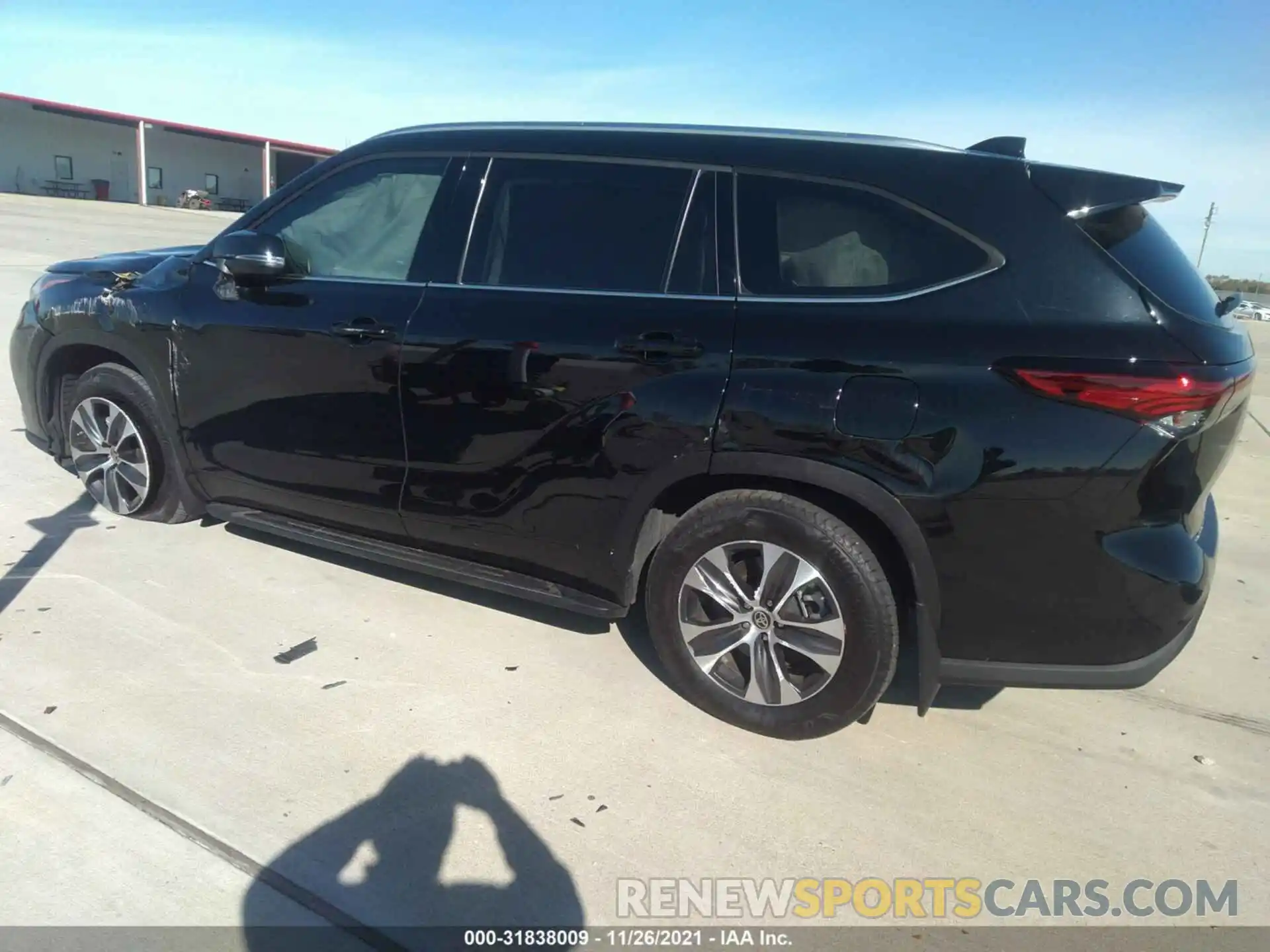 3 Photograph of a damaged car 5TDGZRBH1MS108724 TOYOTA HIGHLANDER 2021