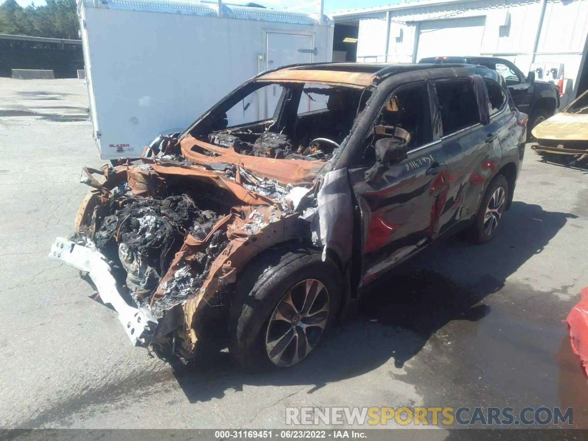 2 Photograph of a damaged car 5TDGZRBH1MS123630 TOYOTA HIGHLANDER 2021