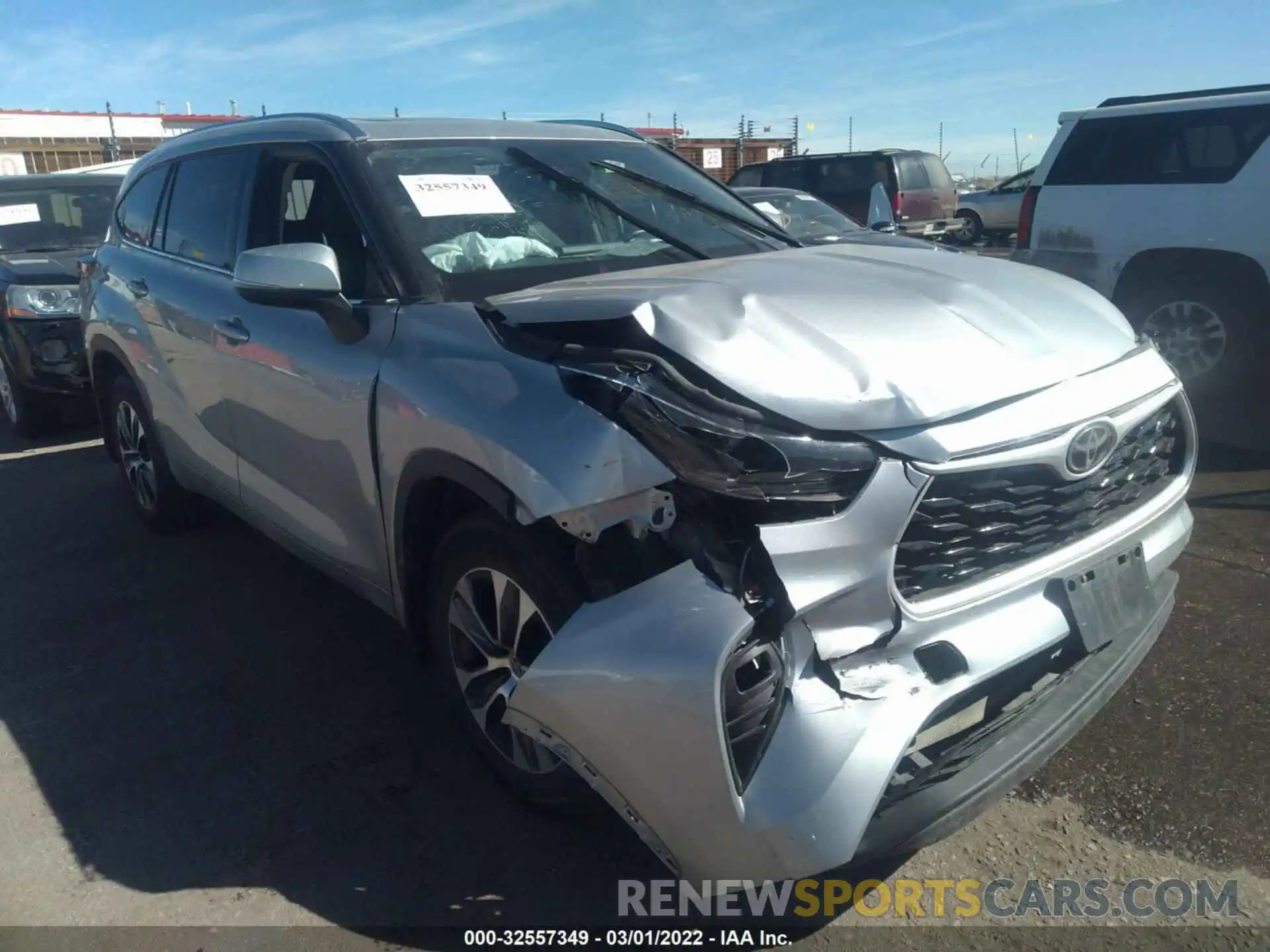 1 Photograph of a damaged car 5TDGZRBH1MS525793 TOYOTA HIGHLANDER 2021