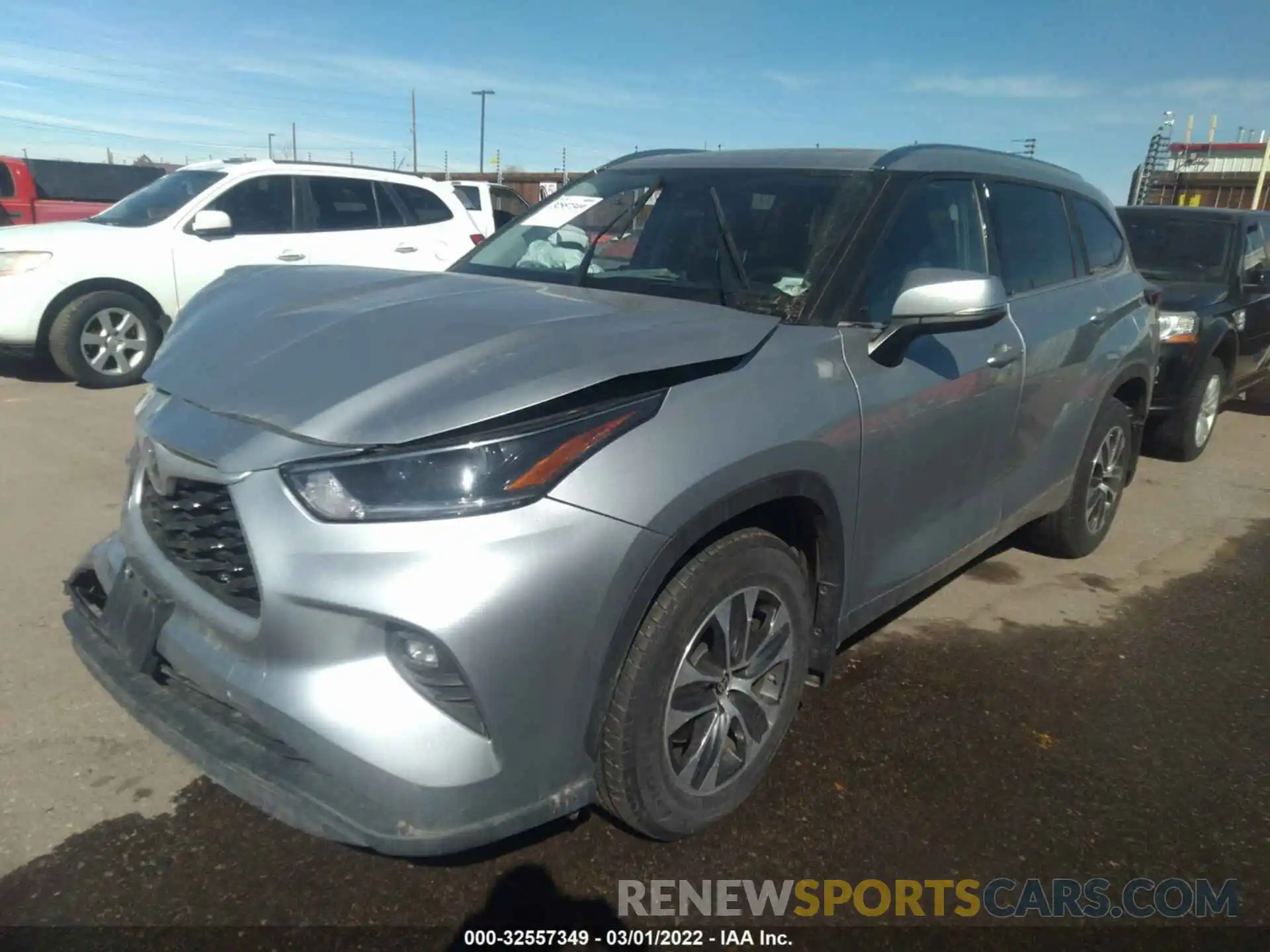 2 Photograph of a damaged car 5TDGZRBH1MS525793 TOYOTA HIGHLANDER 2021