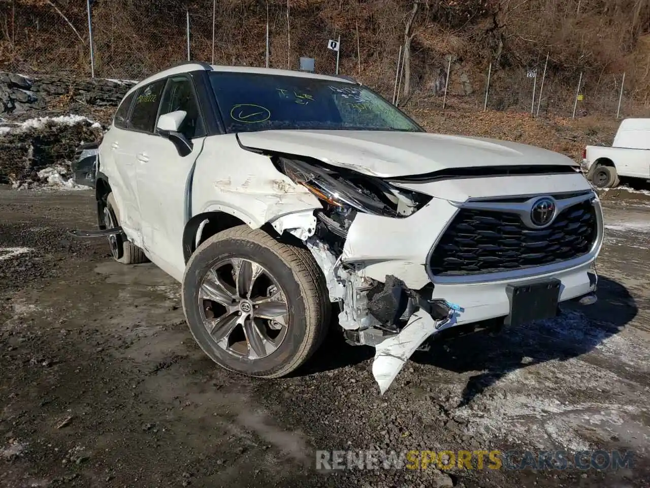 1 Photograph of a damaged car 5TDGZRBH1MS530170 TOYOTA HIGHLANDER 2021