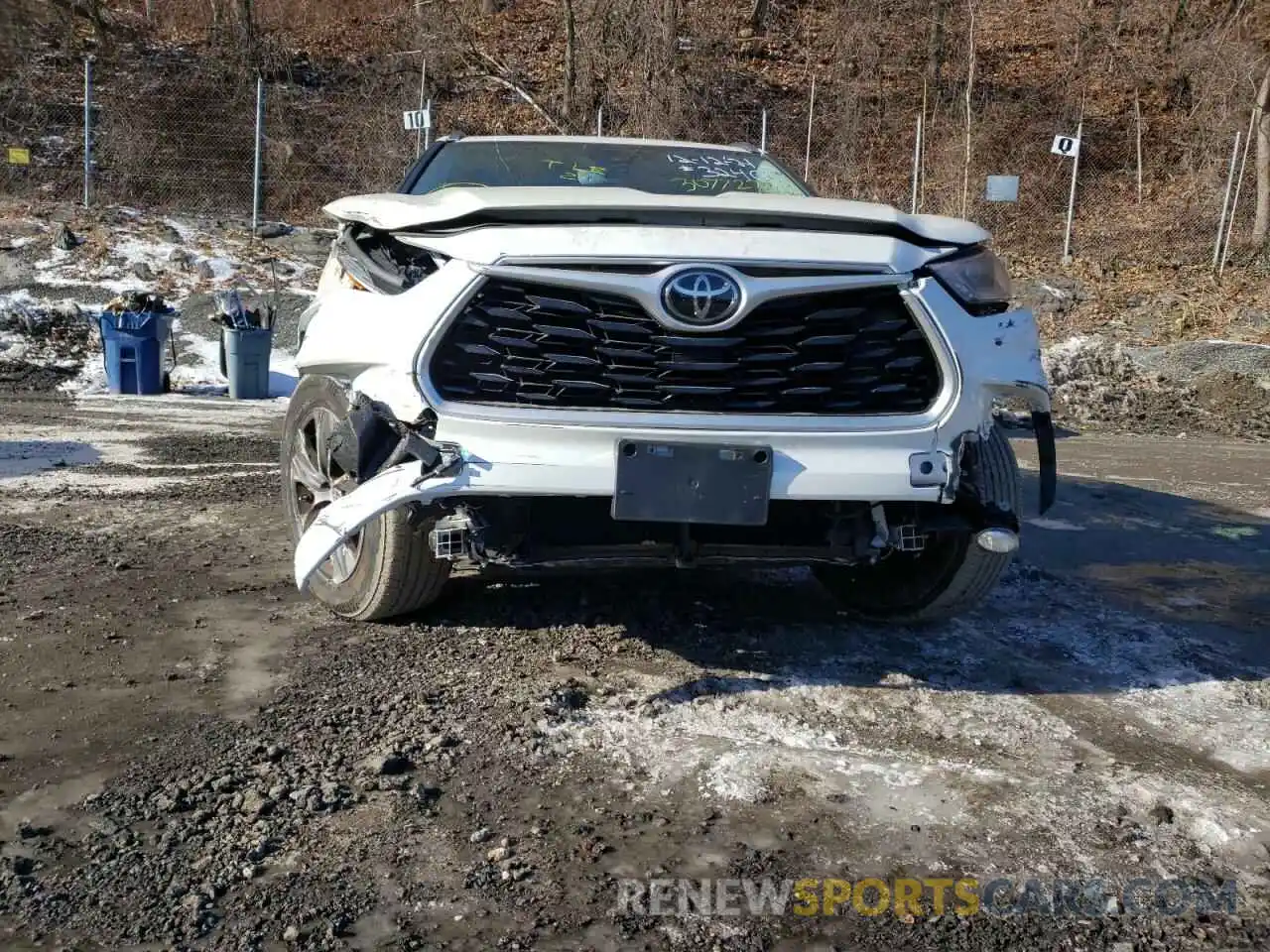 9 Photograph of a damaged car 5TDGZRBH1MS530170 TOYOTA HIGHLANDER 2021