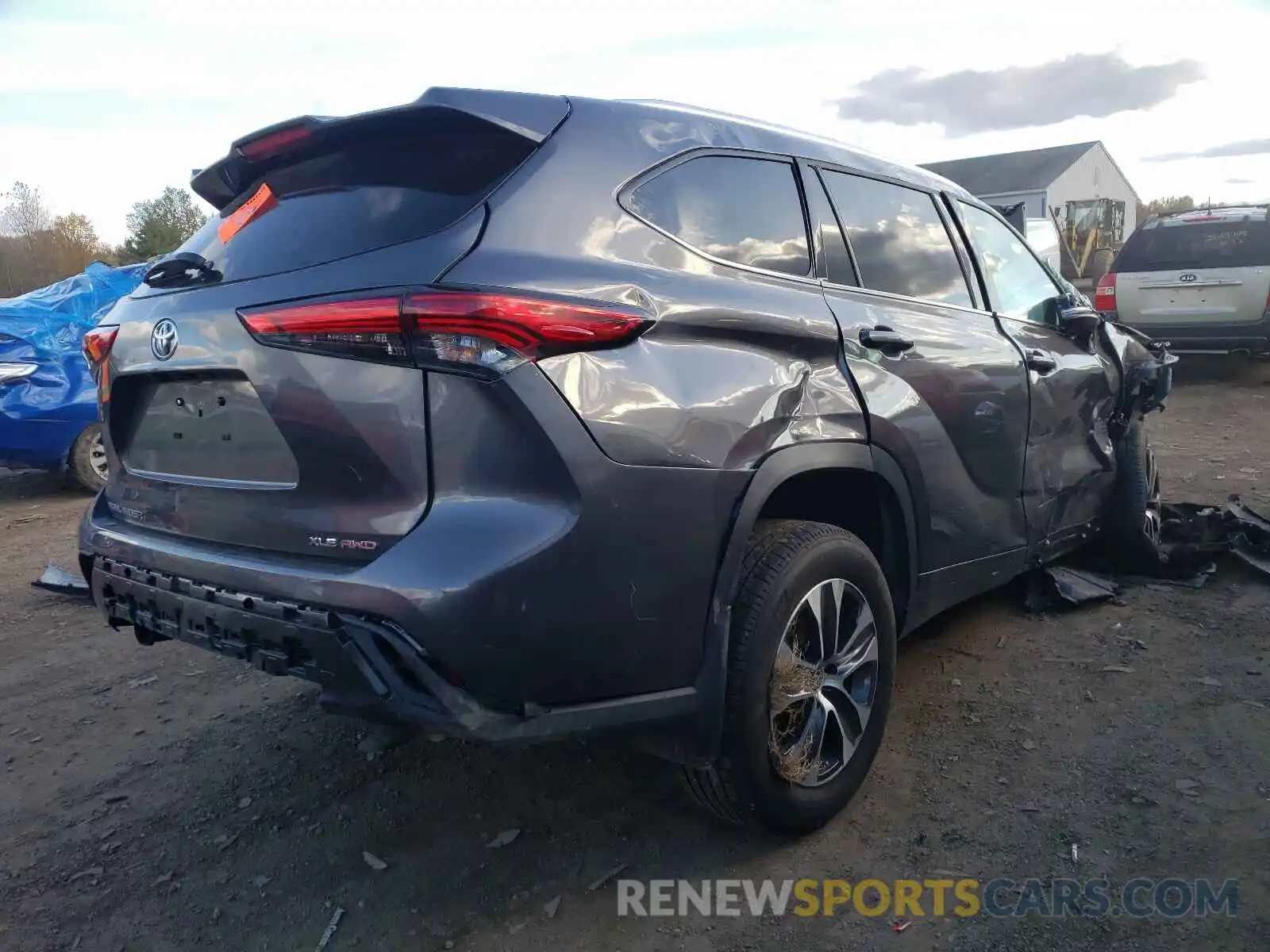 4 Photograph of a damaged car 5TDGZRBH1MS546322 TOYOTA HIGHLANDER 2021