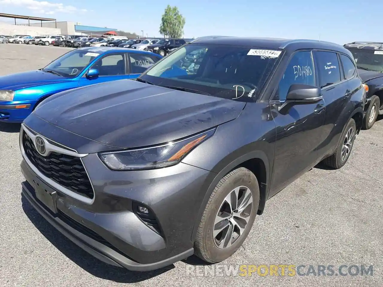 2 Photograph of a damaged car 5TDGZRBH2MS056827 TOYOTA HIGHLANDER 2021