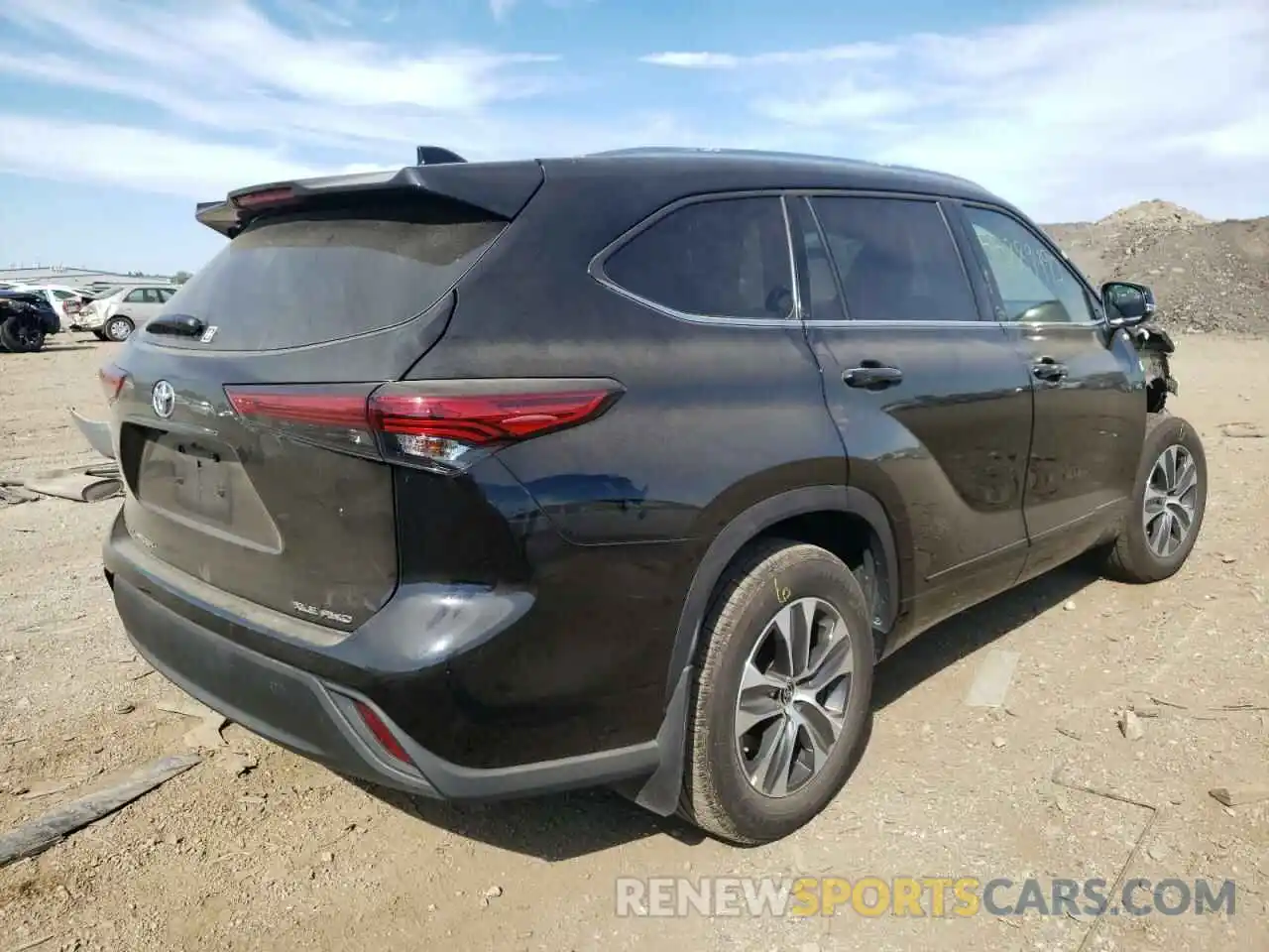 4 Photograph of a damaged car 5TDGZRBH2MS065379 TOYOTA HIGHLANDER 2021