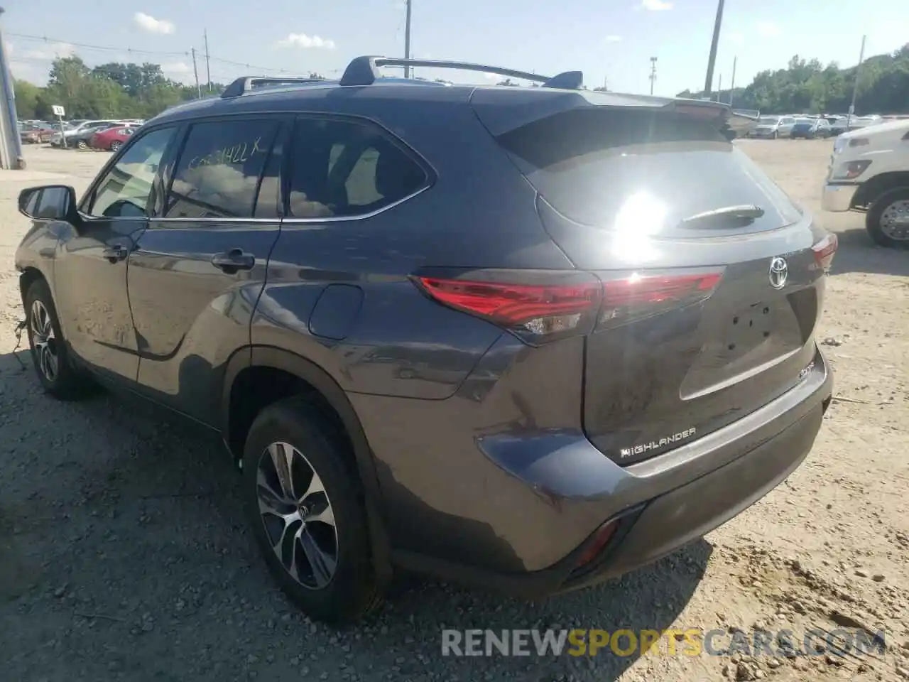 3 Photograph of a damaged car 5TDGZRBH2MS067276 TOYOTA HIGHLANDER 2021