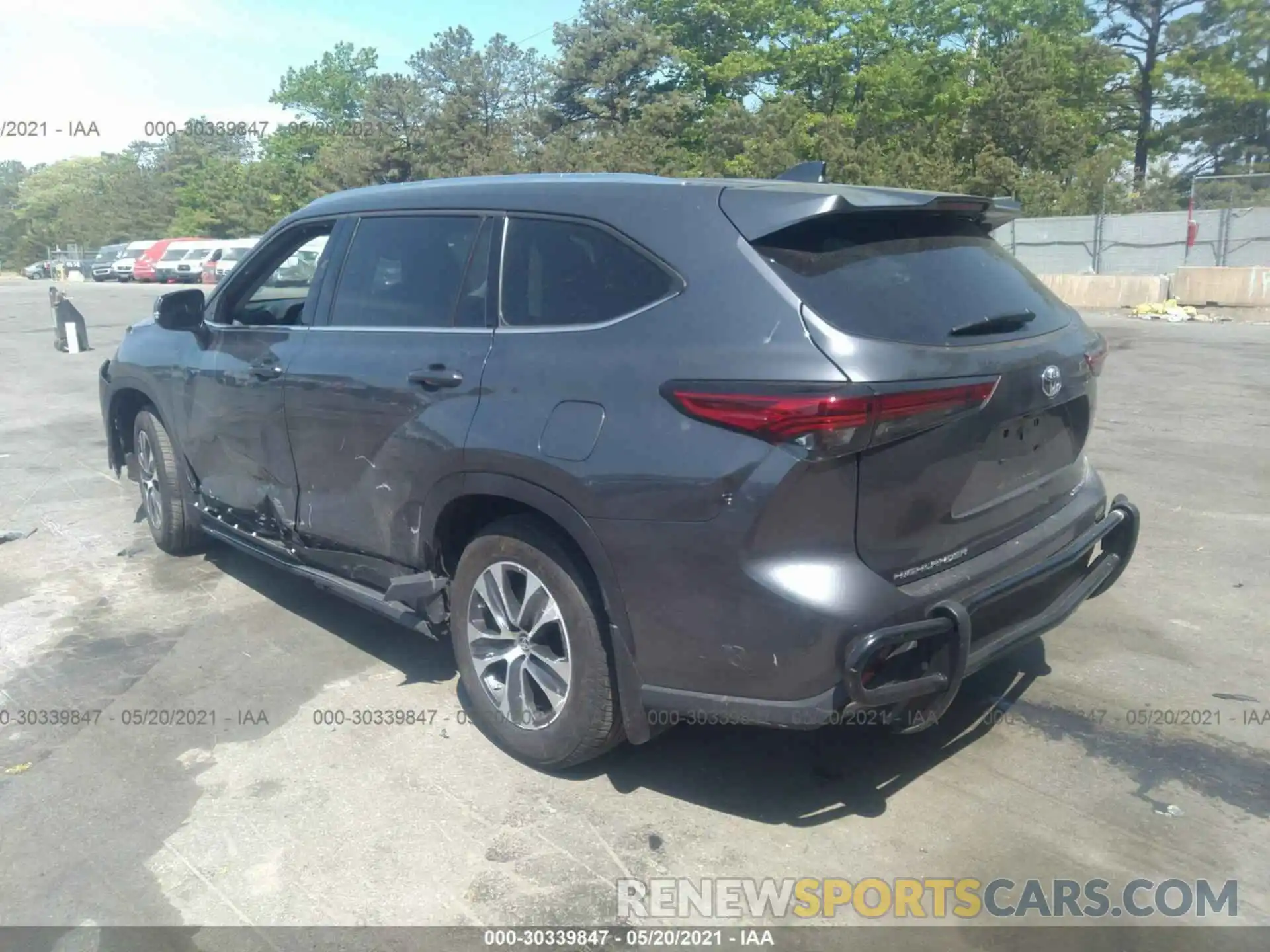 3 Photograph of a damaged car 5TDGZRBH2MS073675 TOYOTA HIGHLANDER 2021