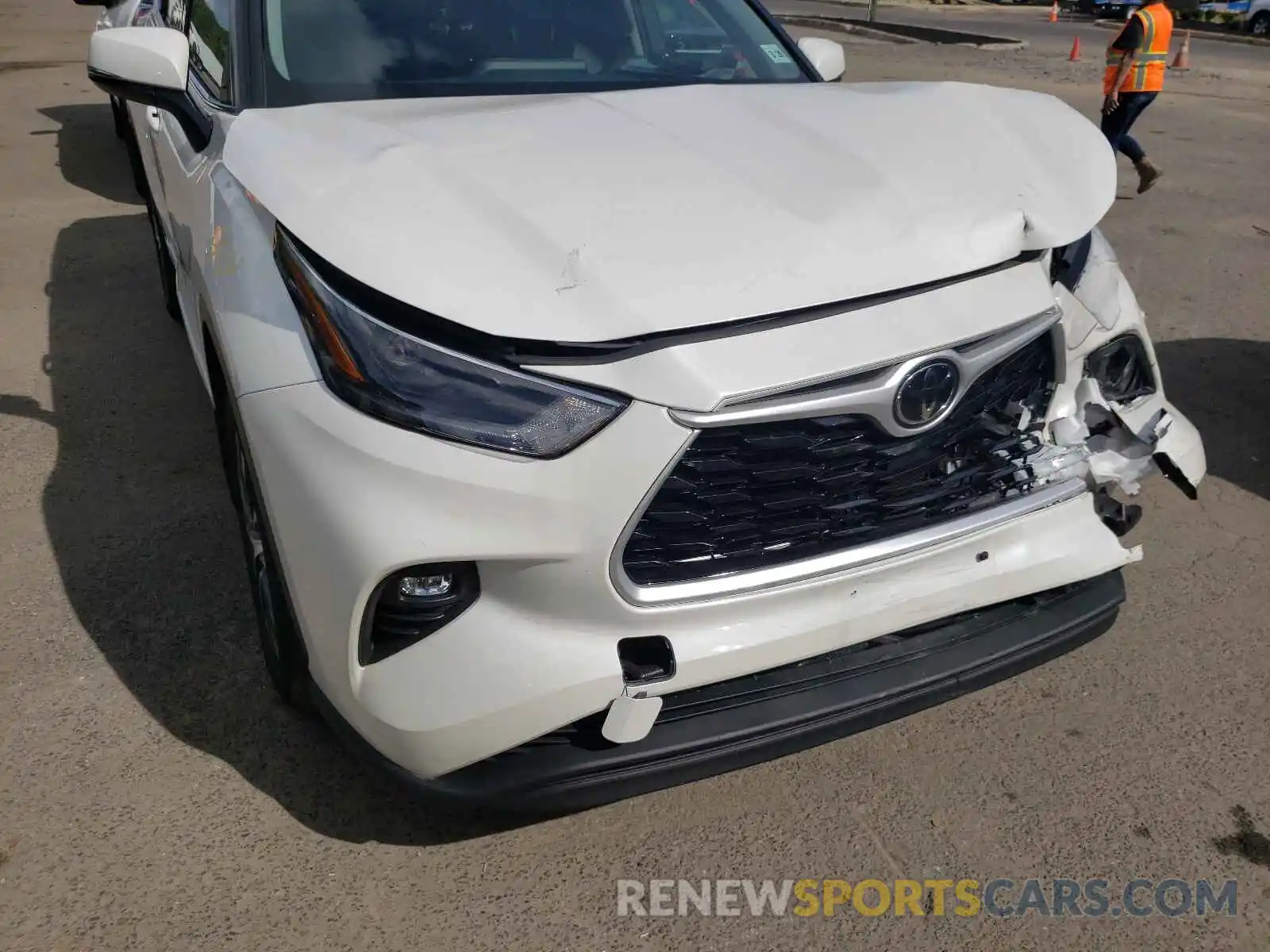 9 Photograph of a damaged car 5TDGZRBH2MS101331 TOYOTA HIGHLANDER 2021