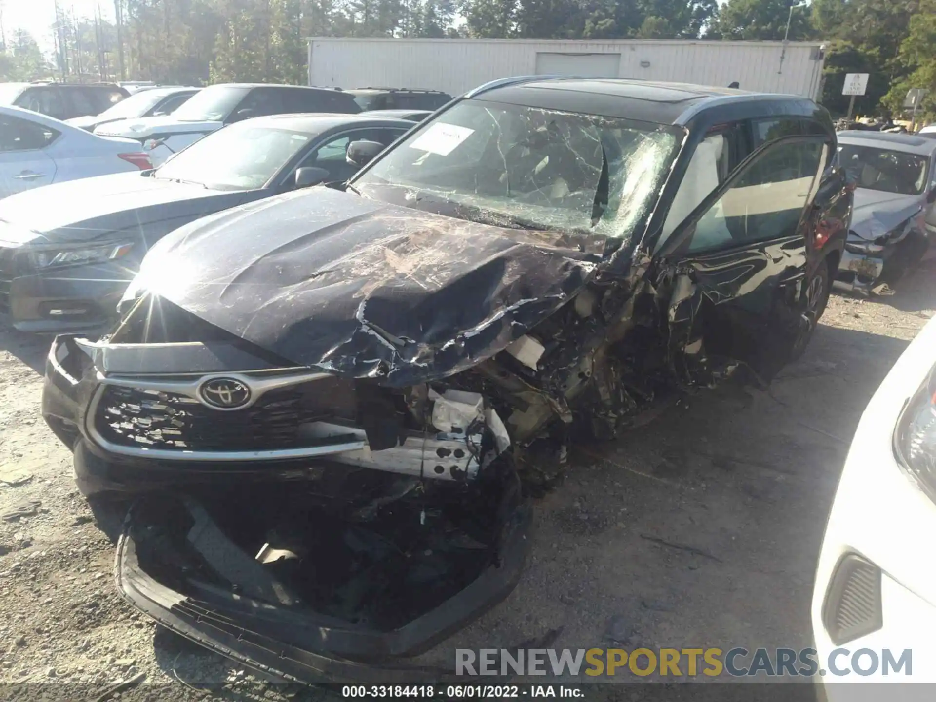 2 Photograph of a damaged car 5TDGZRBH2MS124611 TOYOTA HIGHLANDER 2021